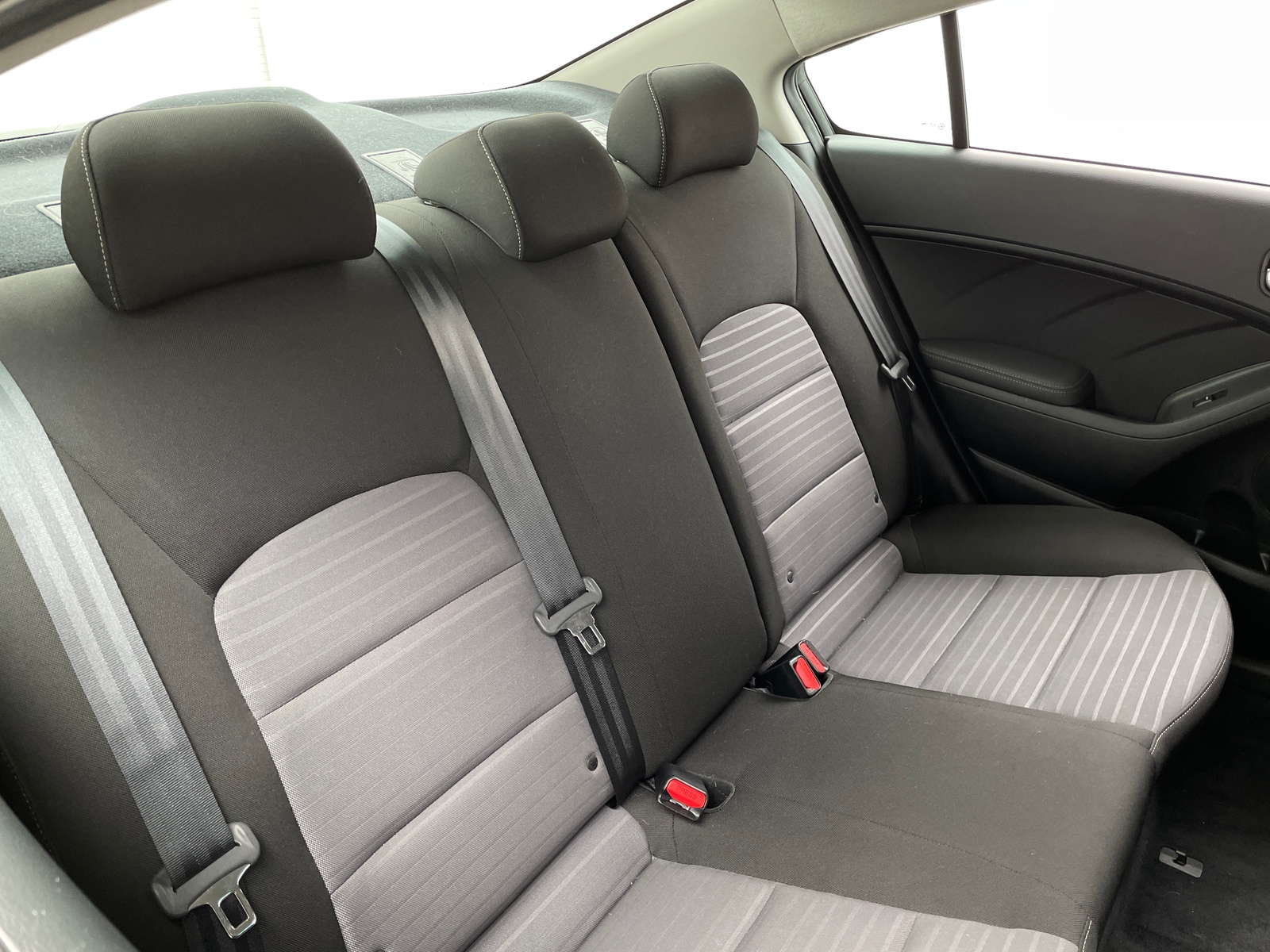 Thumbnail: 2017 Kia Forte - 6