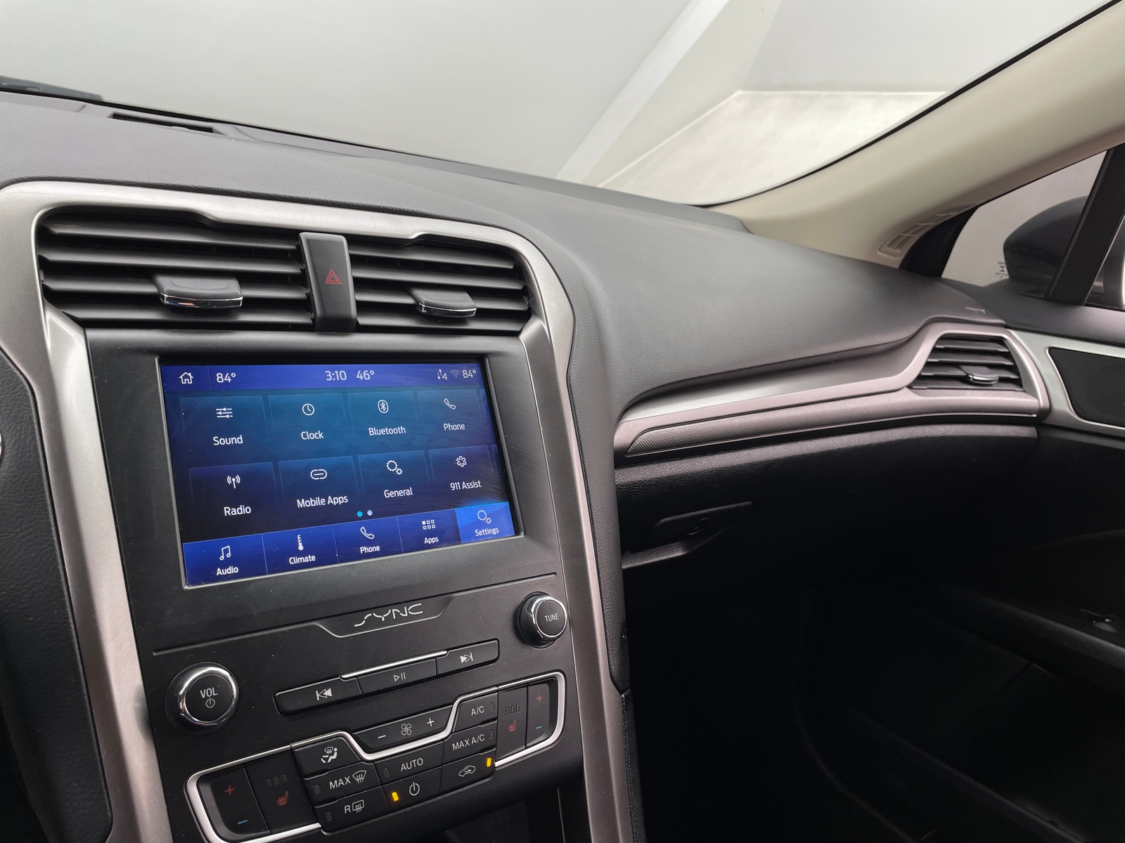 Thumbnail: 2020 Ford Fusion - 4