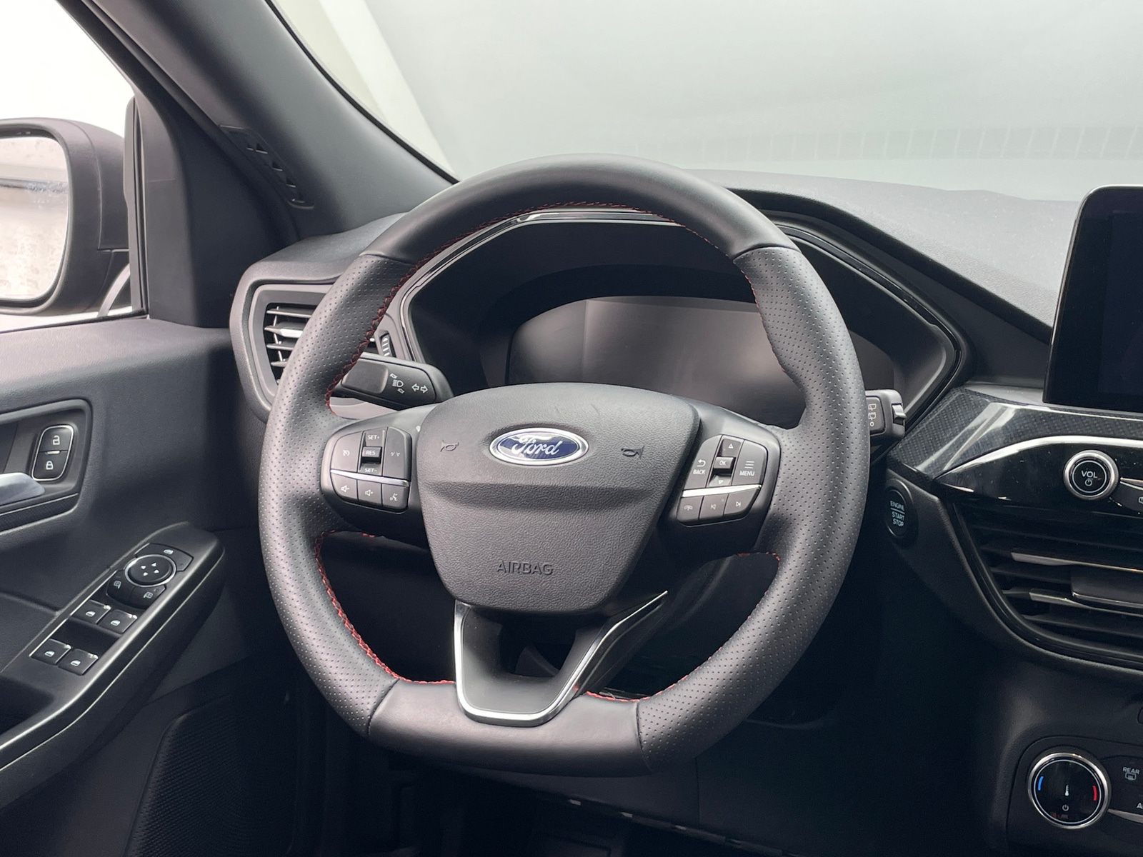 Thumbnail: 2025 Ford Escape - 4