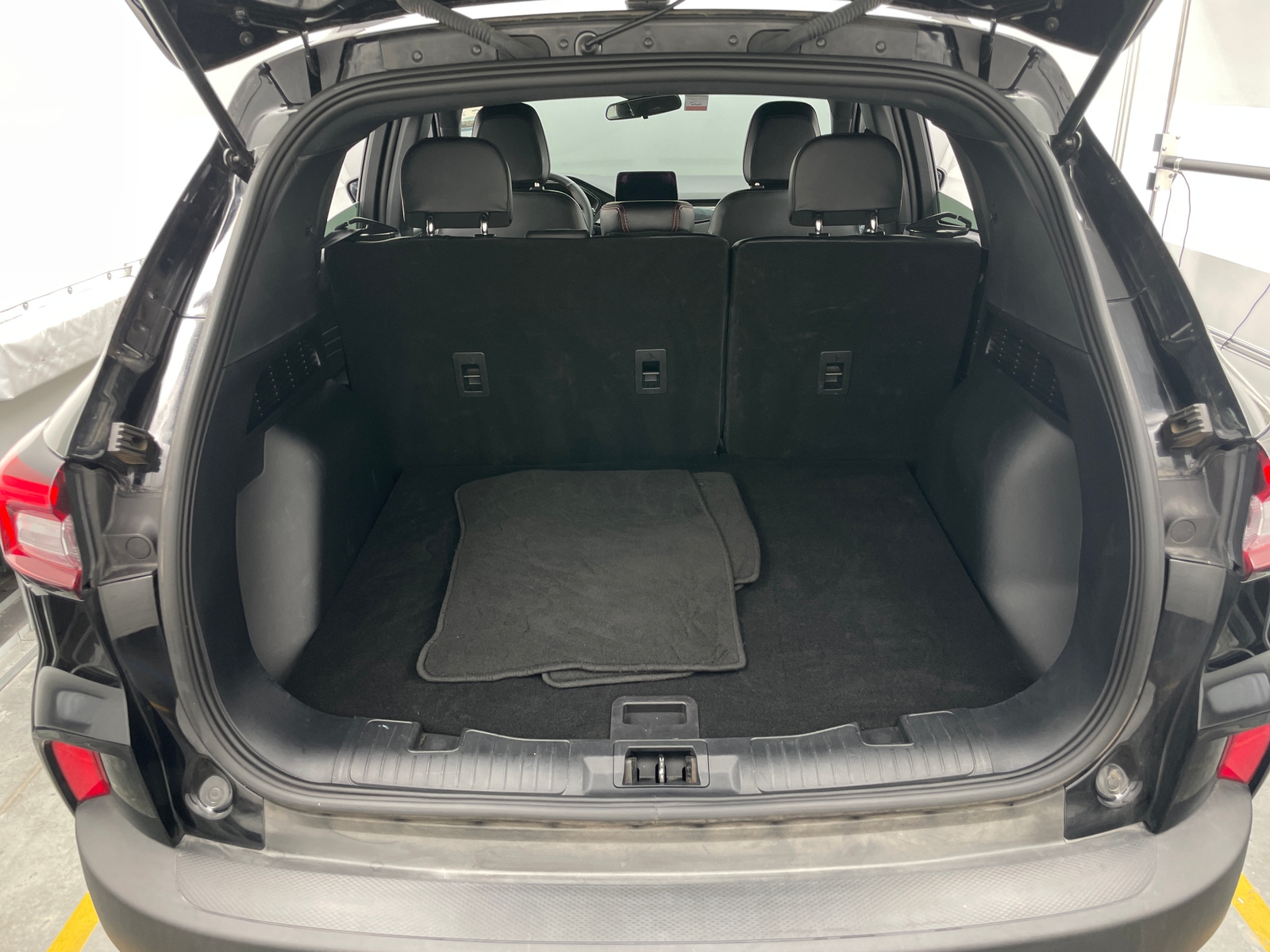 Thumbnail: 2025 Ford Escape - 6