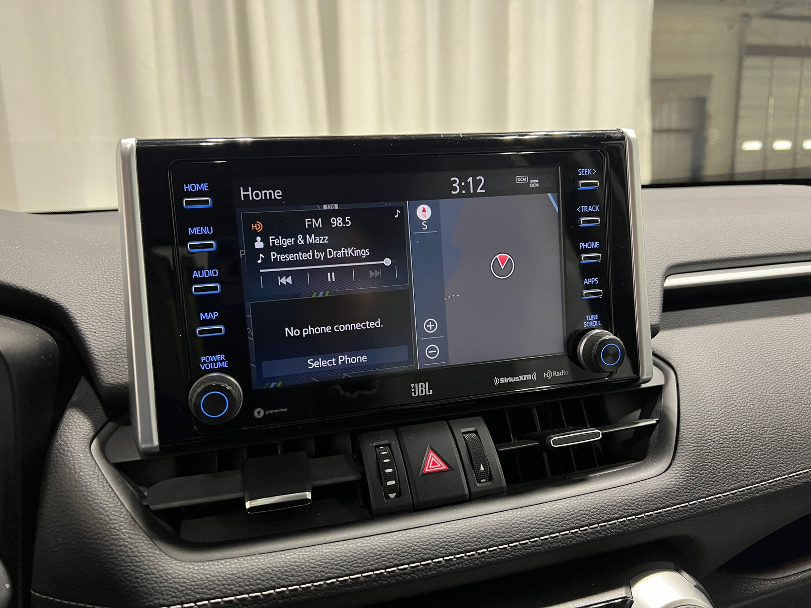 Thumbnail: 2019 Toyota RAV4 - 3