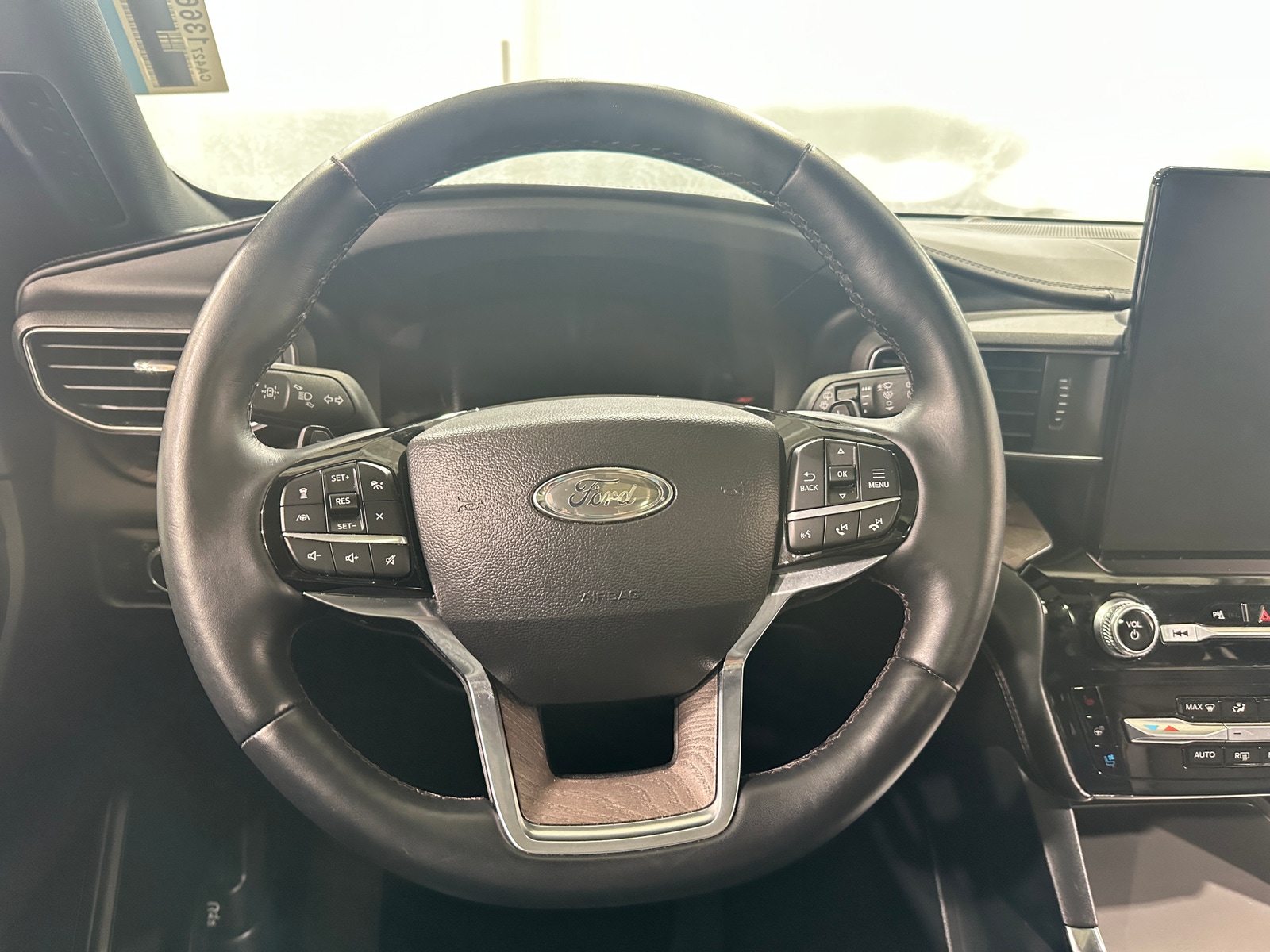 Thumbnail: 2021 Ford Explorer - 4