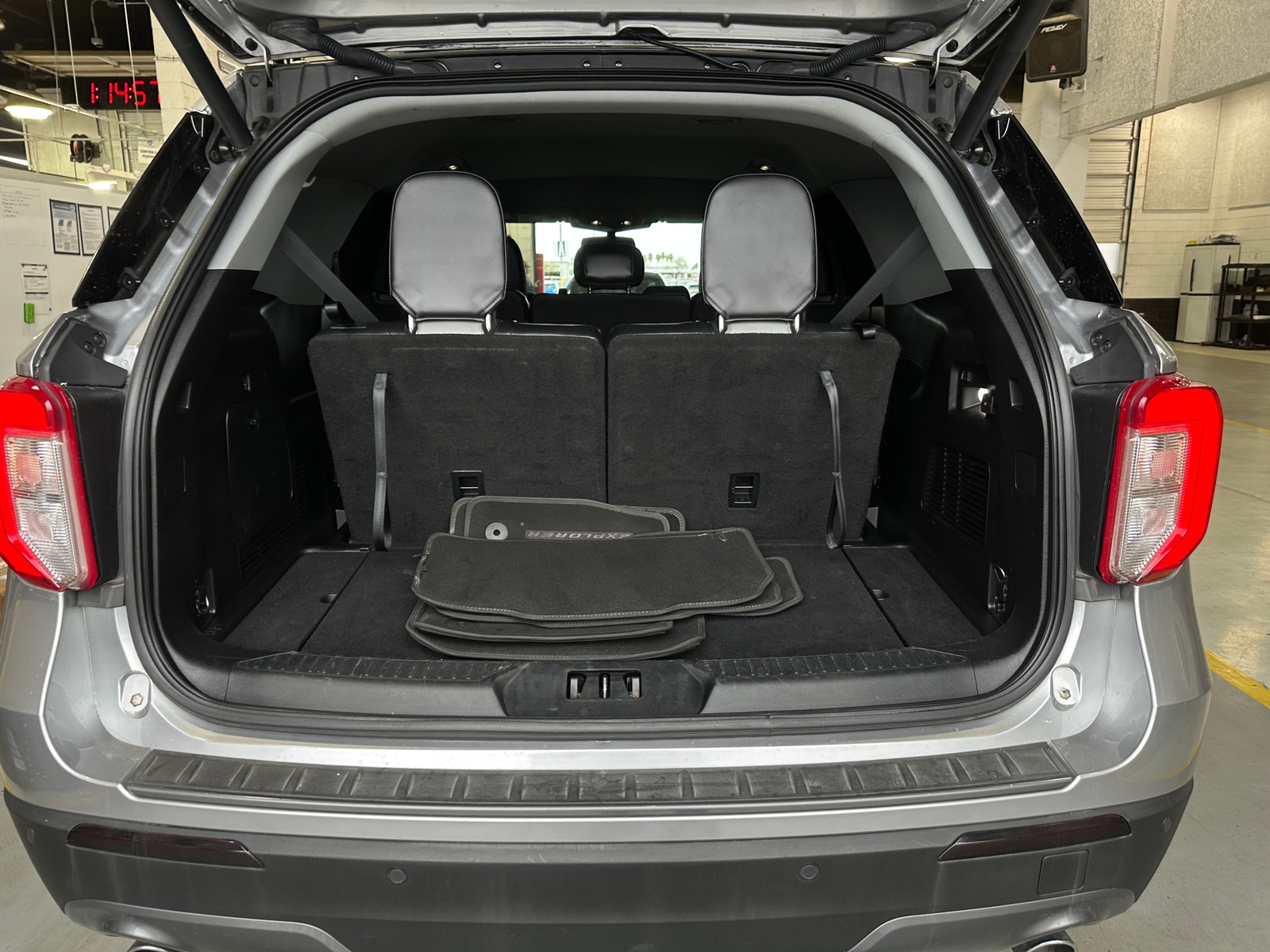 Thumbnail: 2021 Ford Explorer - 6