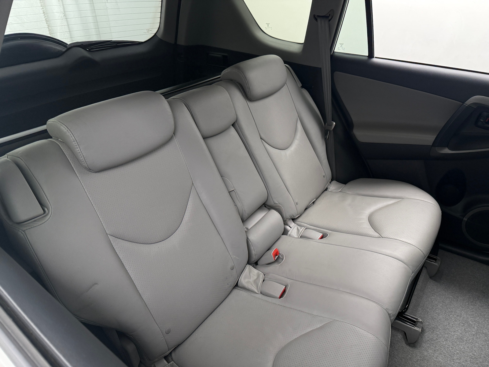 Thumbnail: 2011 Toyota RAV4 - 6