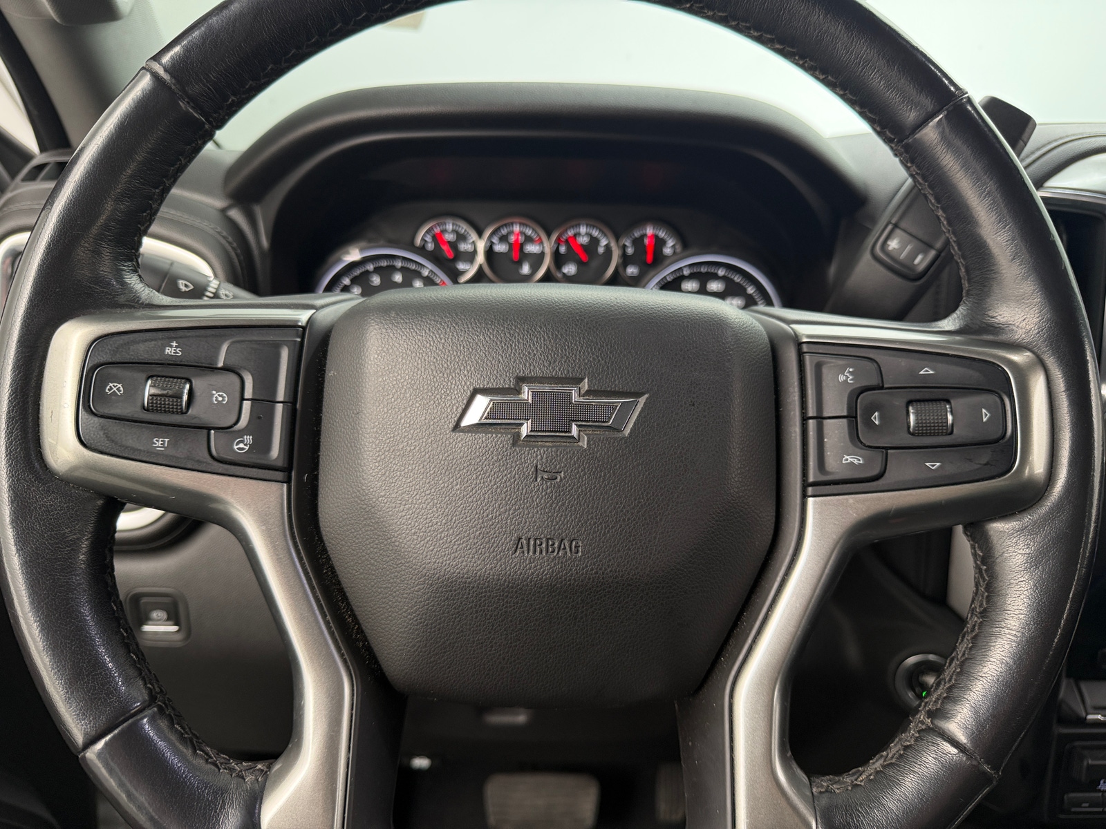 Thumbnail: 2019 Chevrolet Silverado 1500 - 5