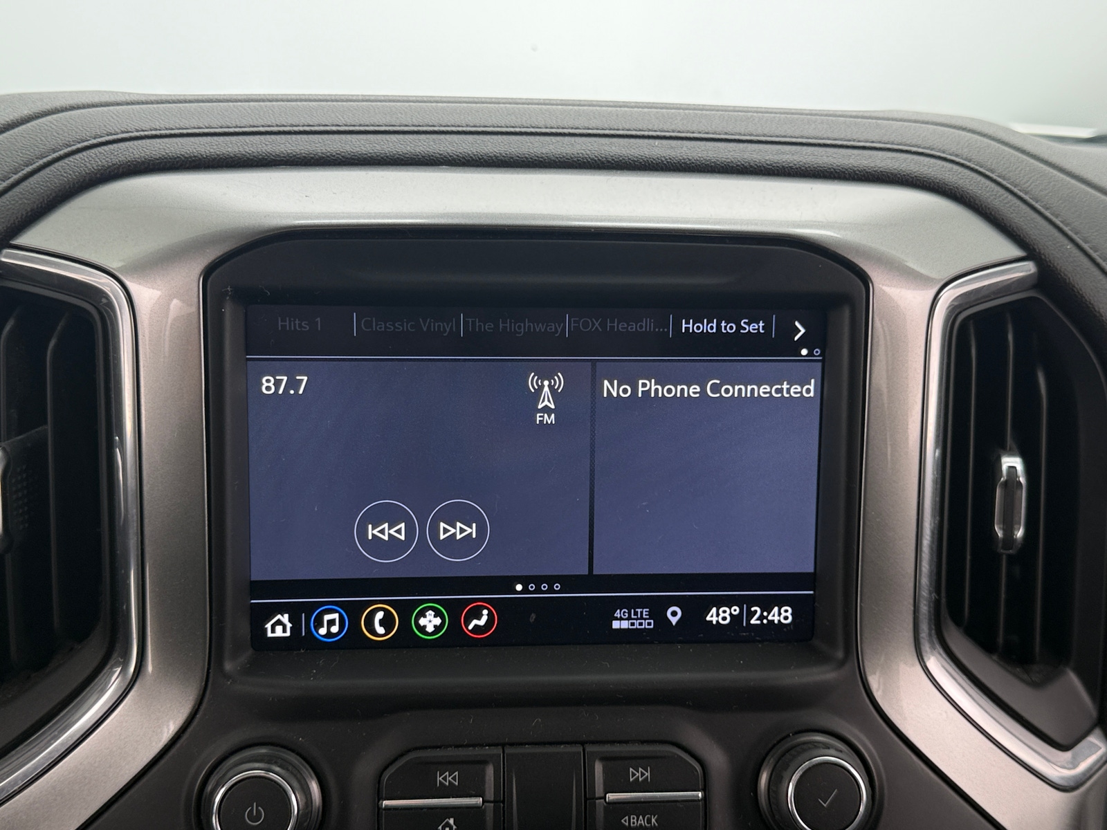 Thumbnail: 2019 Chevrolet Silverado 1500 - 4