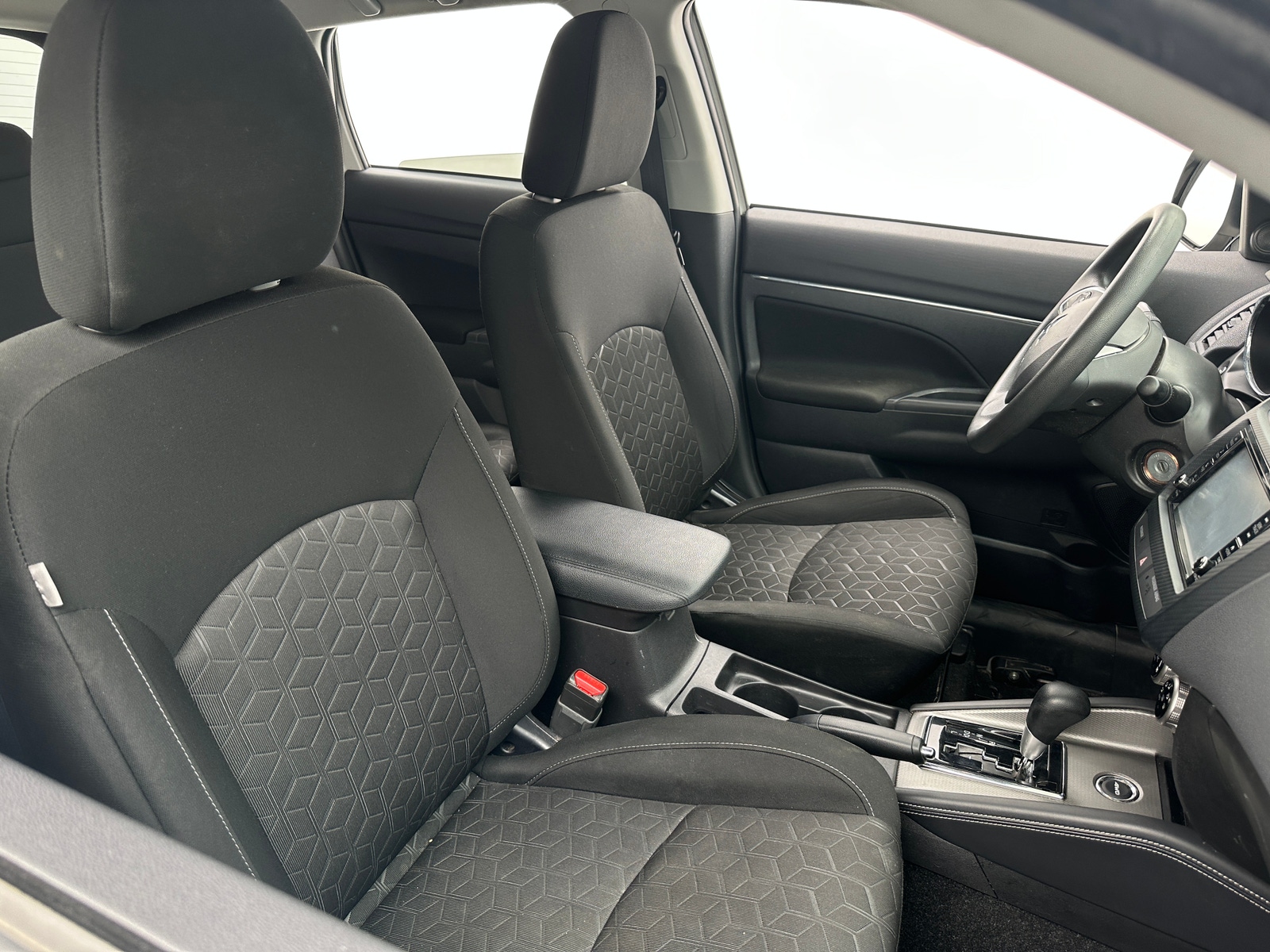 Thumbnail: 2021 Mitsubishi Outlander Sport - 2