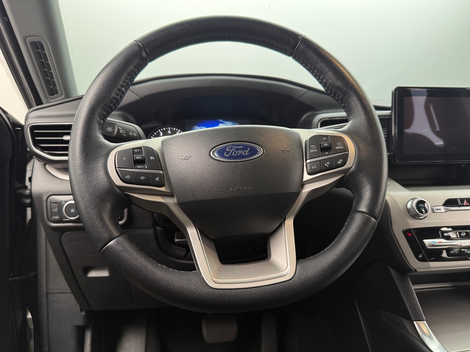 Thumbnail: 2024 Ford Explorer - 4