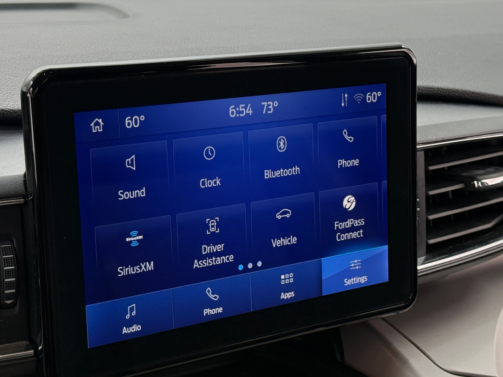 Thumbnail: 2024 Ford Explorer - 3