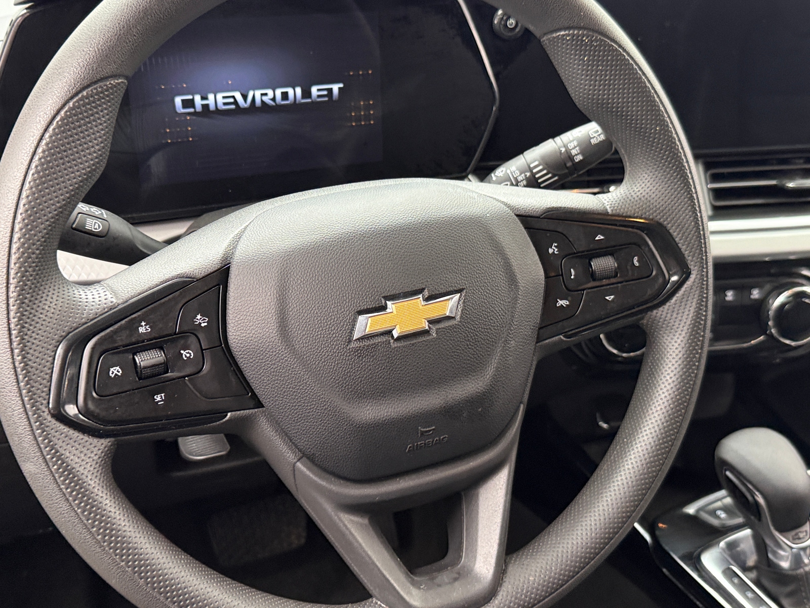 Thumbnail: 2025 Chevrolet Trax - 5