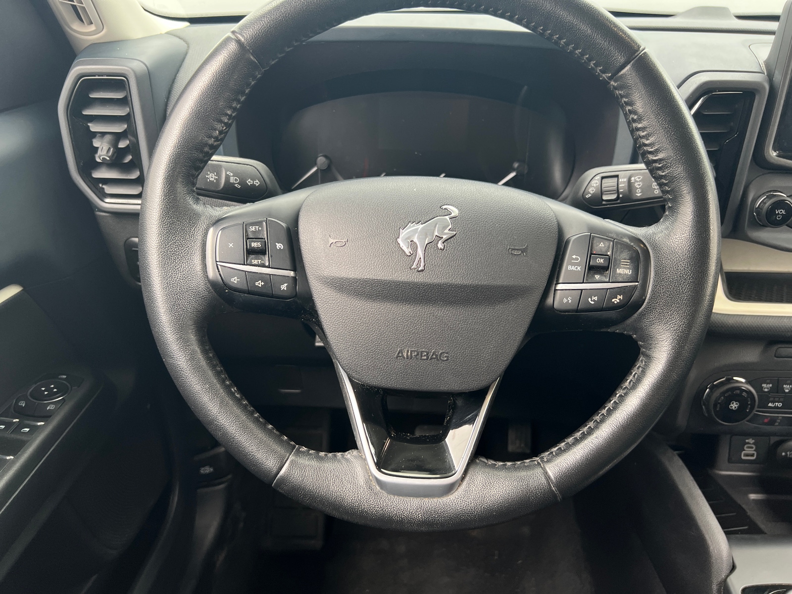 Thumbnail: 2023 Ford Bronco Sport - 5