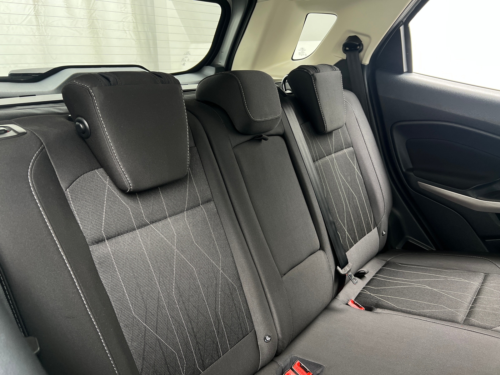 Thumbnail: 2018 Ford EcoSport - 6