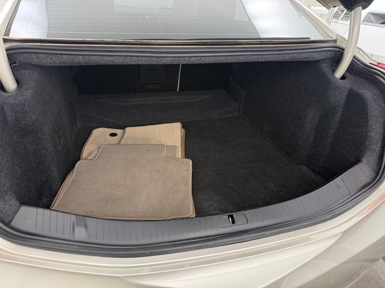 Thumbnail: 2015 Cadillac XTS - 6