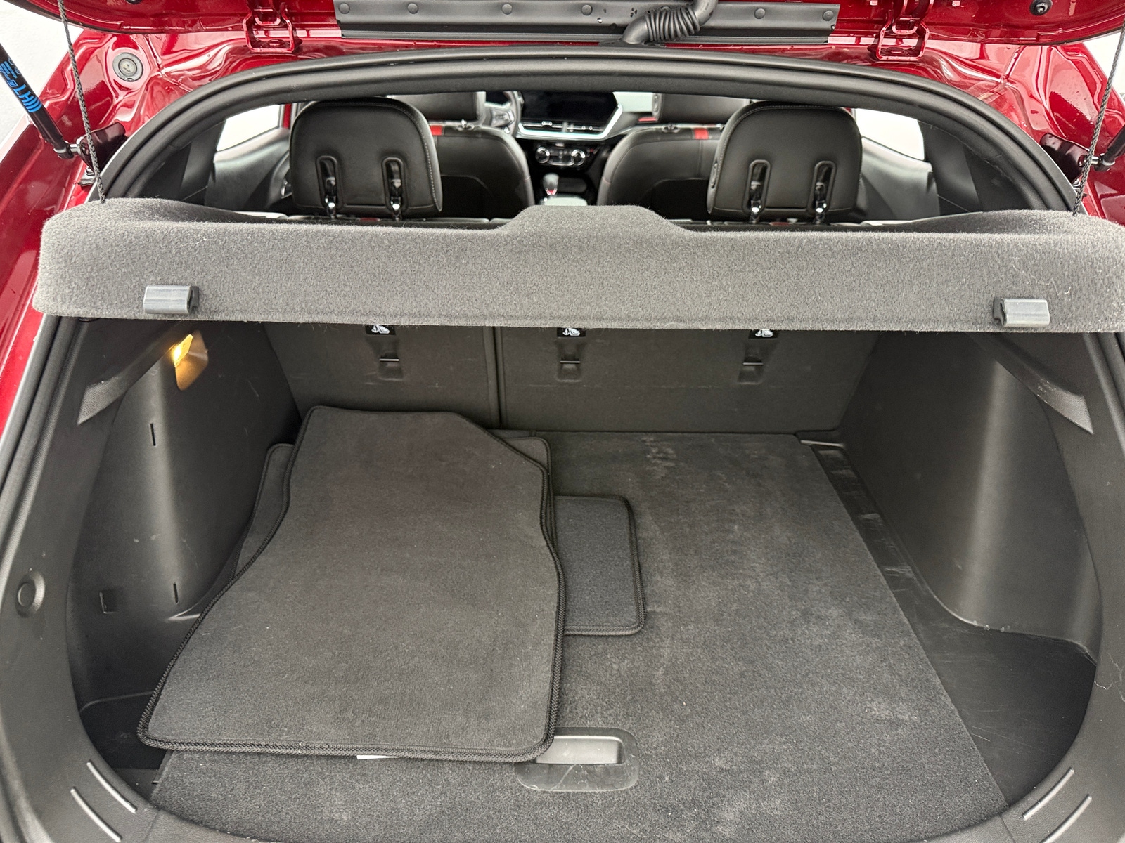 Thumbnail: 2025 Chevrolet Trax - 6