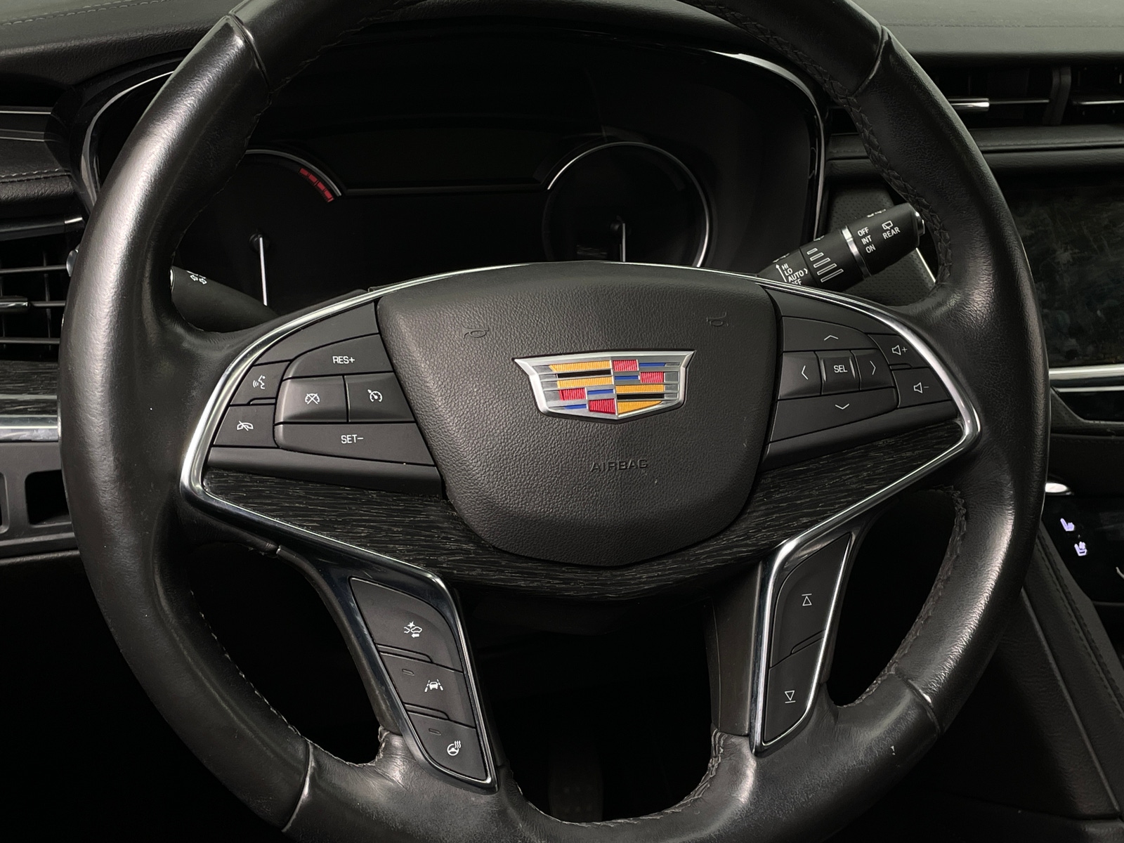 Thumbnail: 2021 Cadillac XT5 - 4