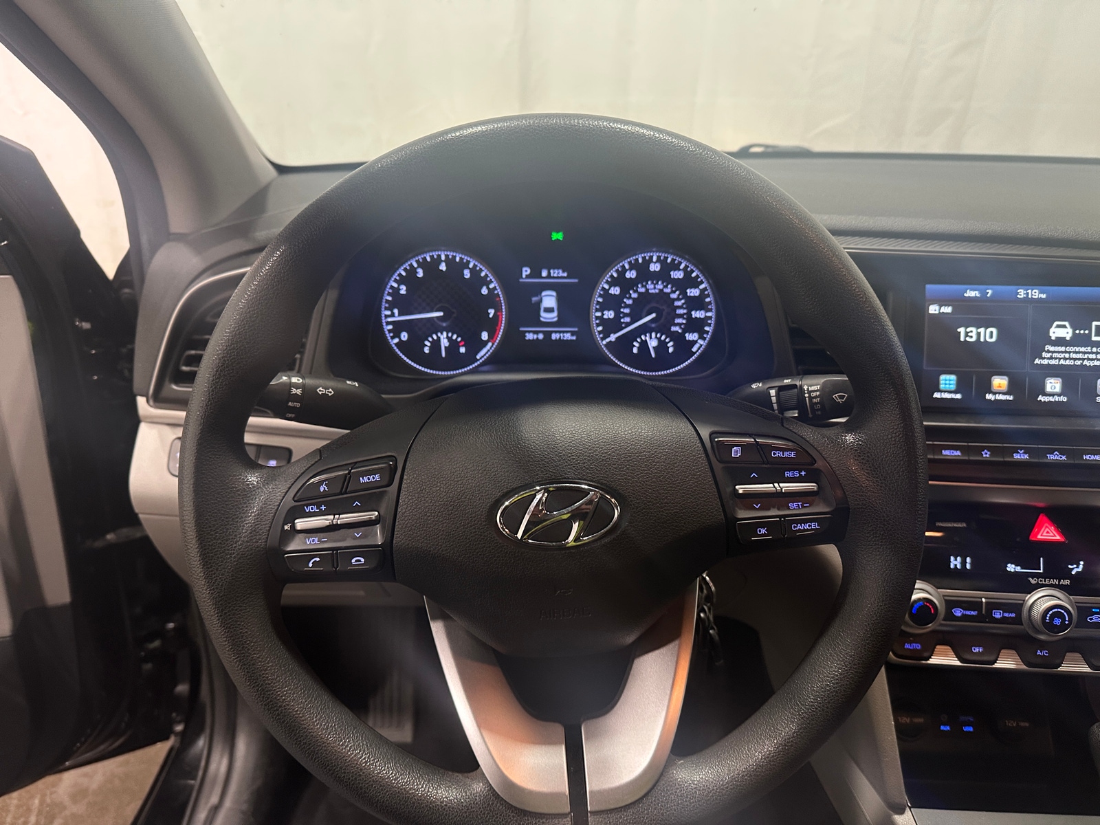 Thumbnail: 2020 Hyundai Elantra - 5