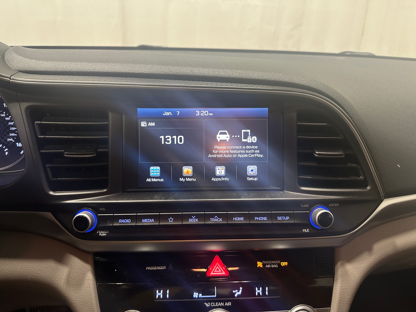 Thumbnail: 2020 Hyundai Elantra - 4