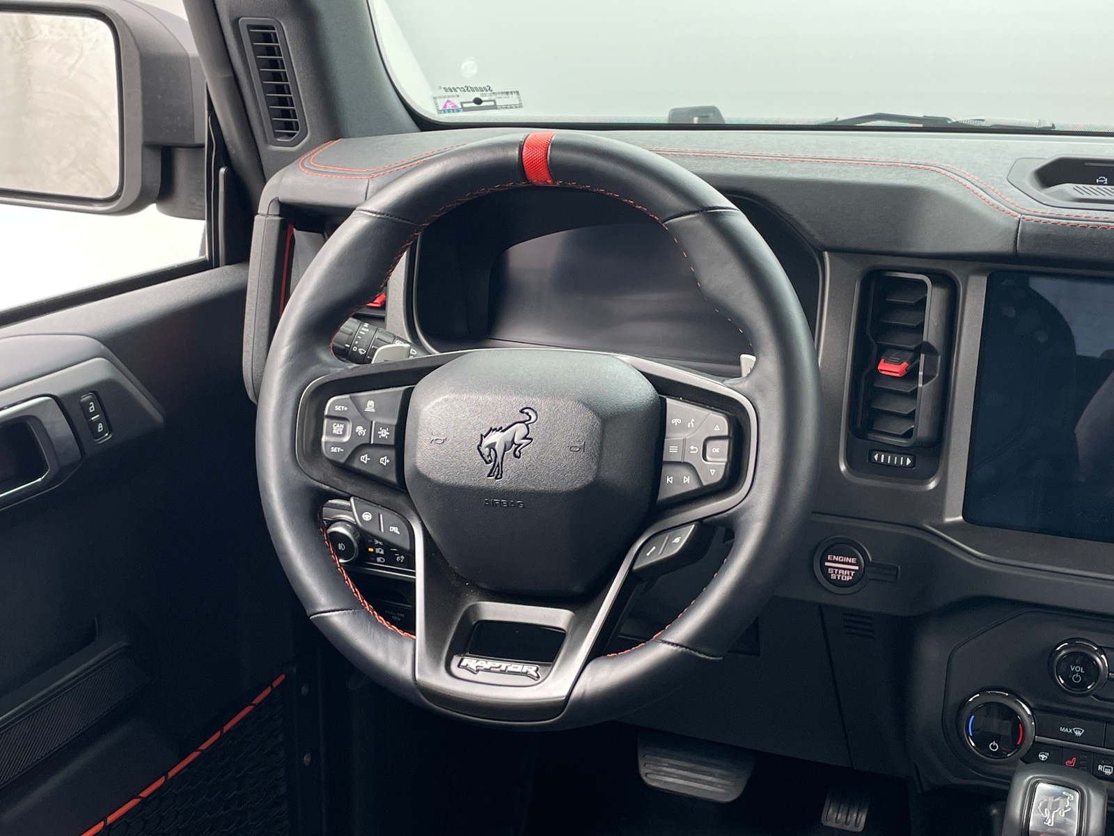 Thumbnail: 2025 Ford Bronco - 4