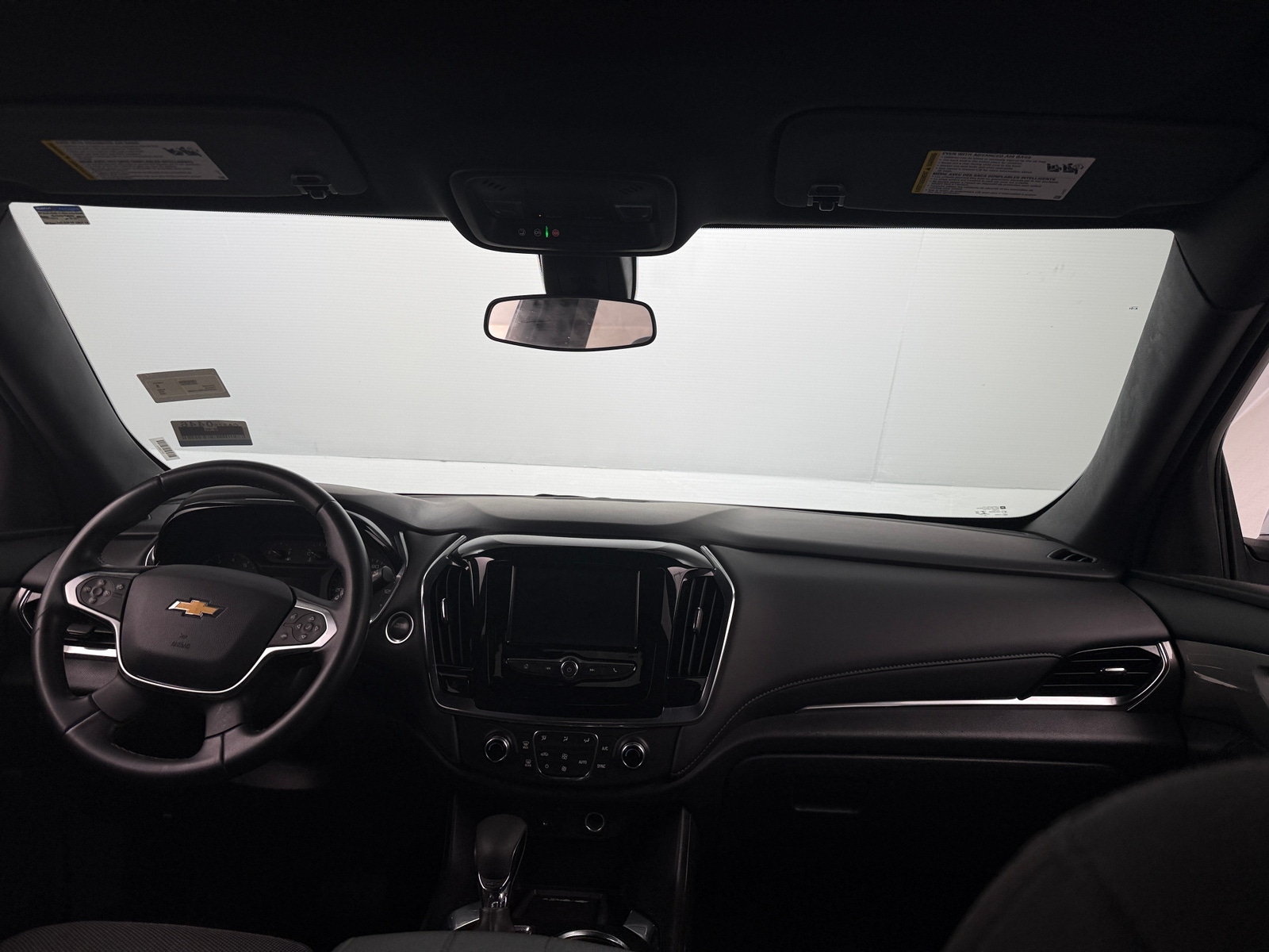 Thumbnail: 2023 Chevrolet Traverse - 3