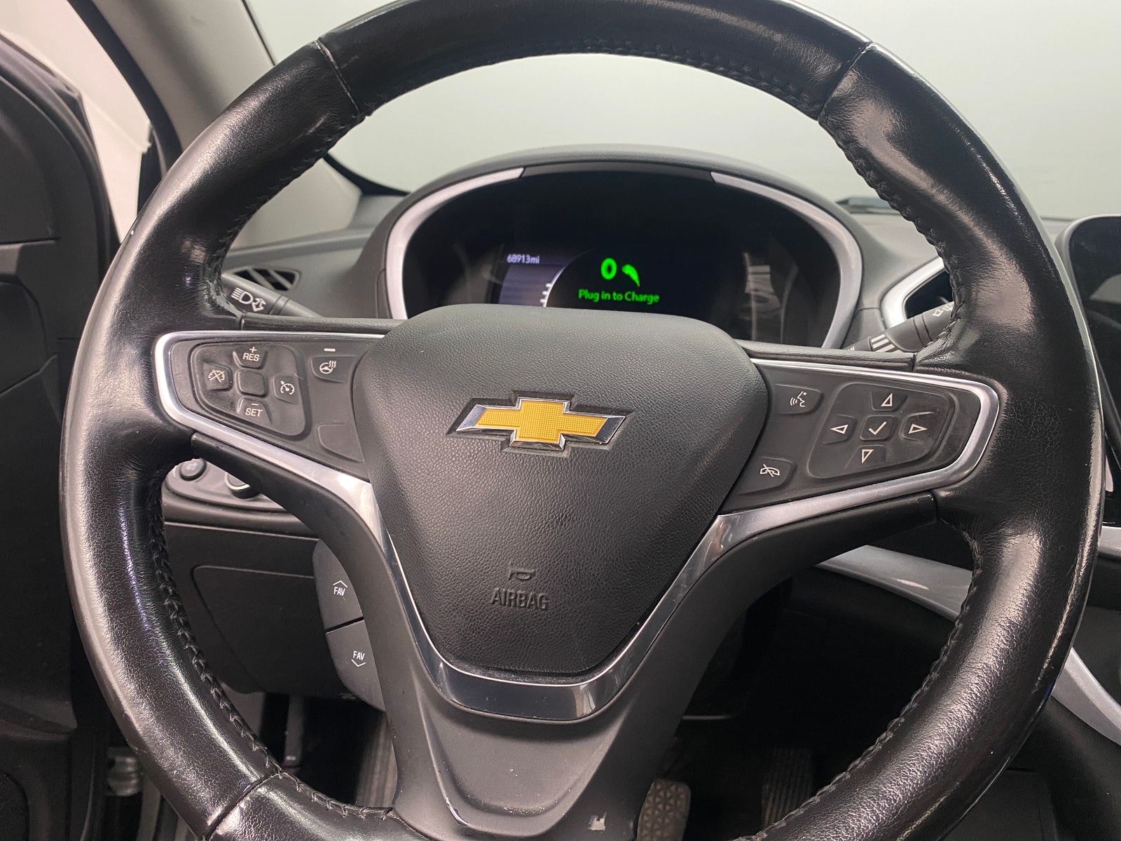Thumbnail: 2019 Chevrolet Volt - 5