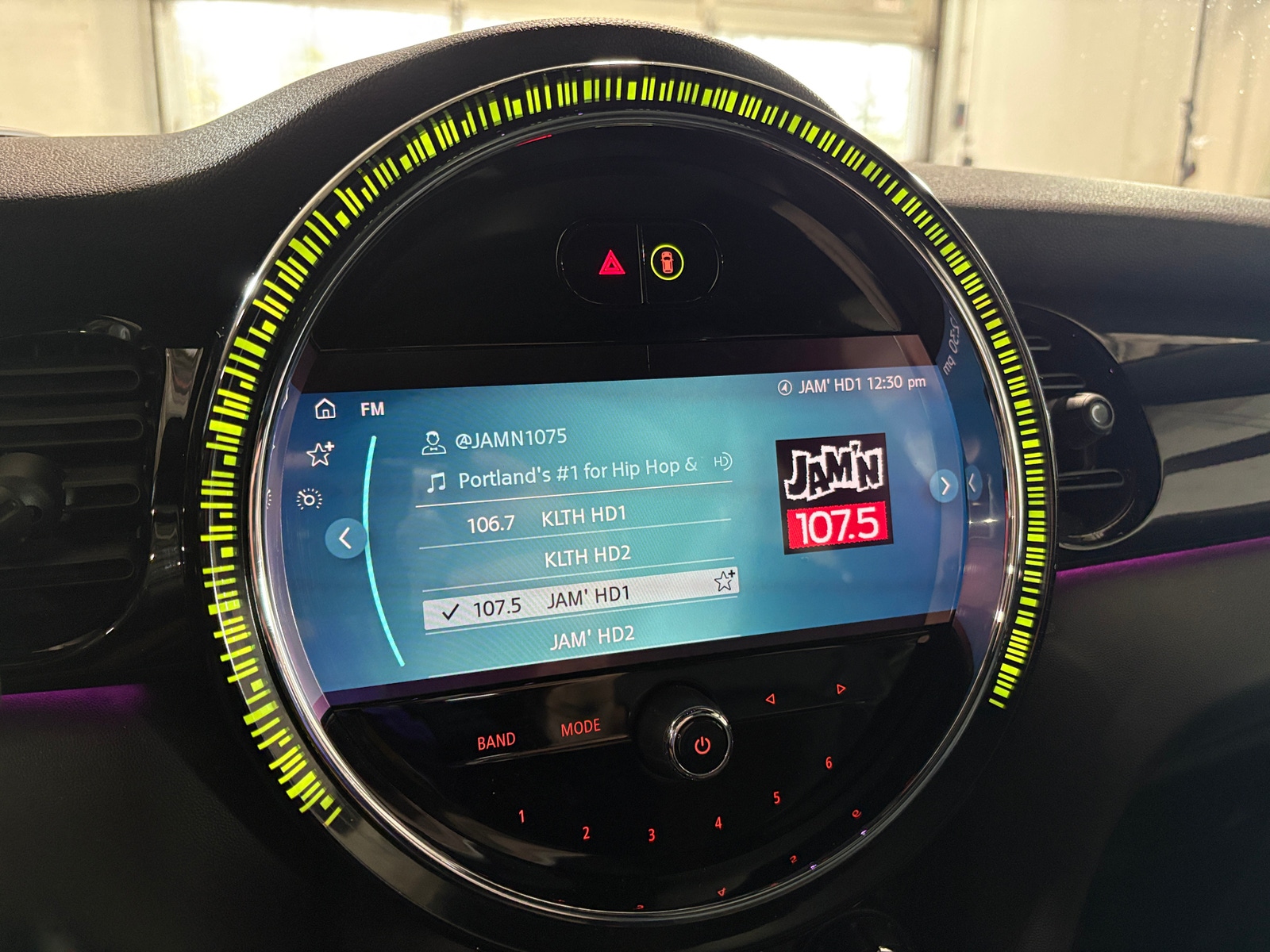 Thumbnail: 2022 MINI Cooper Hardtop - 3