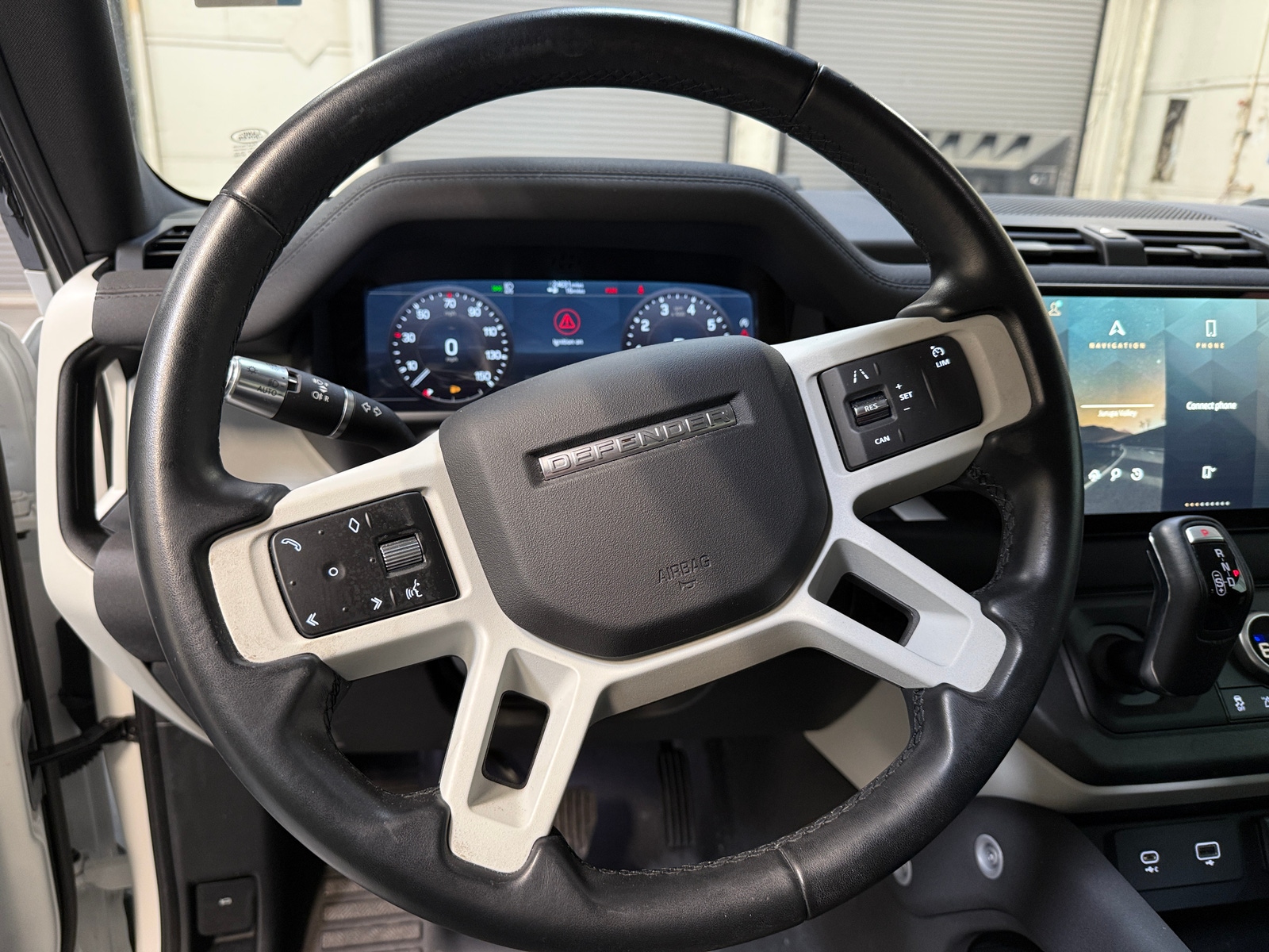 Thumbnail: 2022 Land Rover Defender - 5