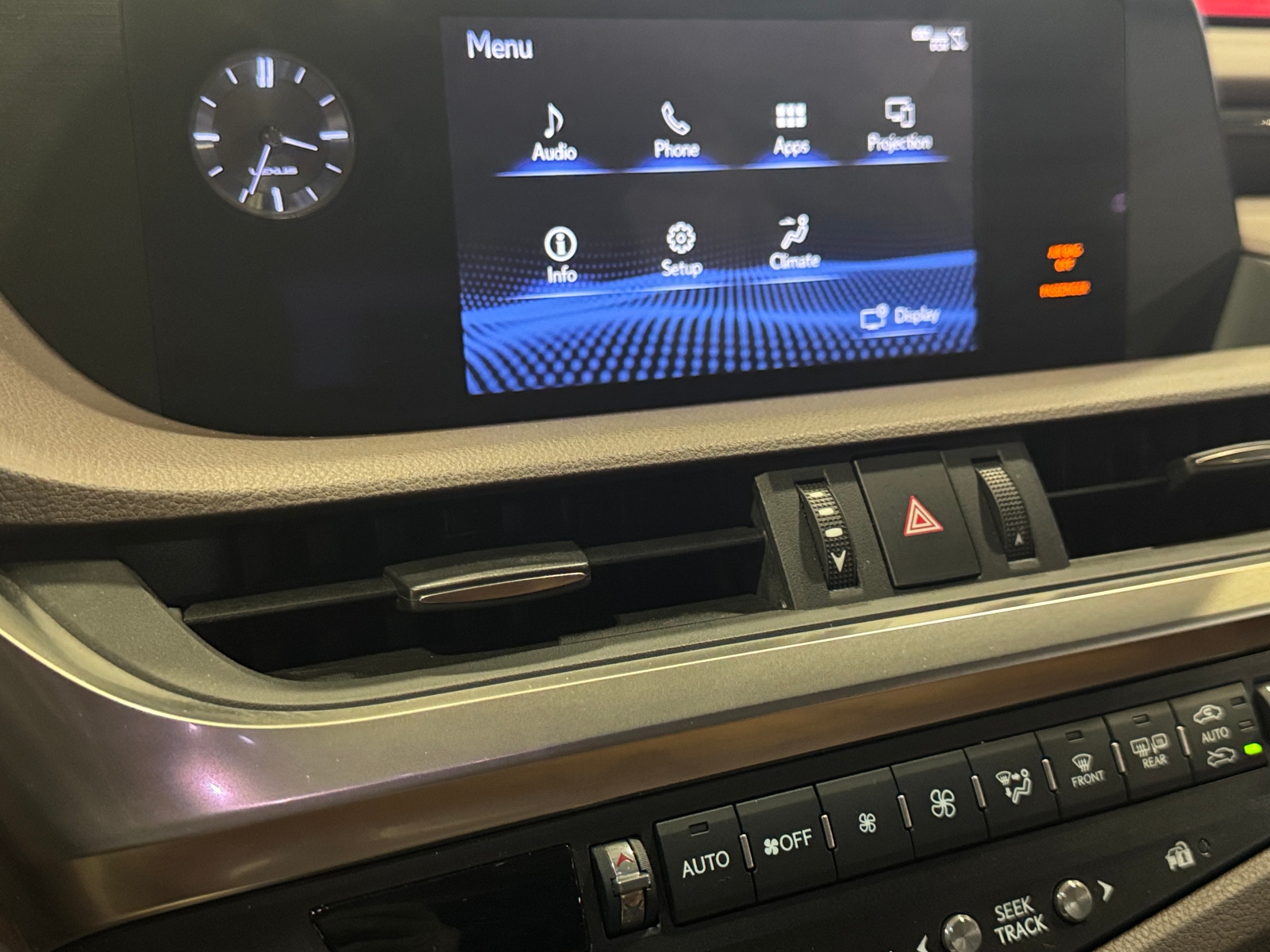 Thumbnail: 2020 Lexus ES - 3