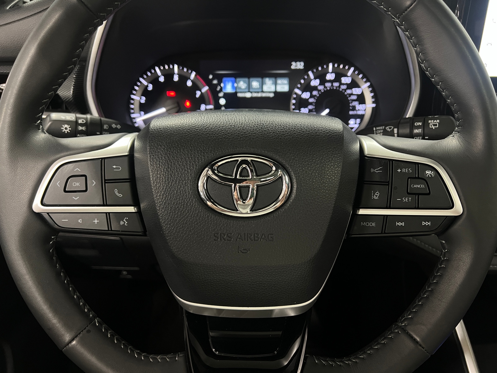 Thumbnail: 2024 Toyota Highlander - 4