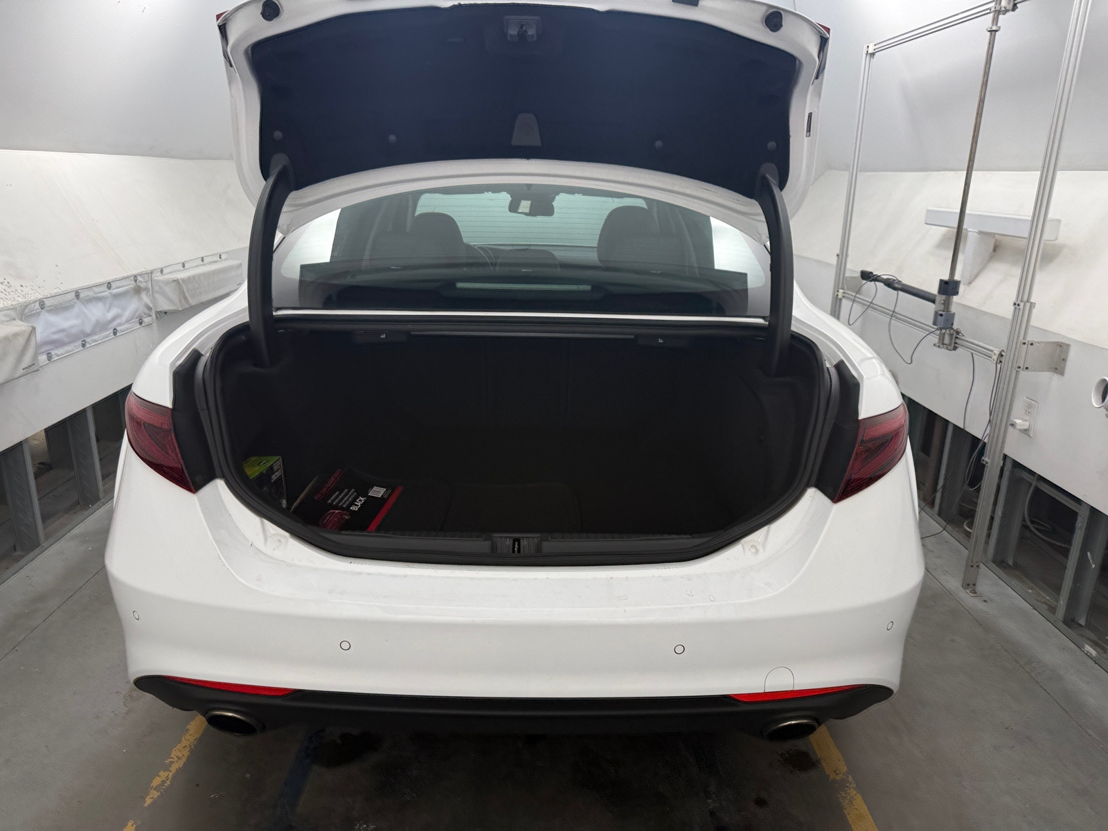 Thumbnail: 2020 Alfa Romeo Giulia - 6