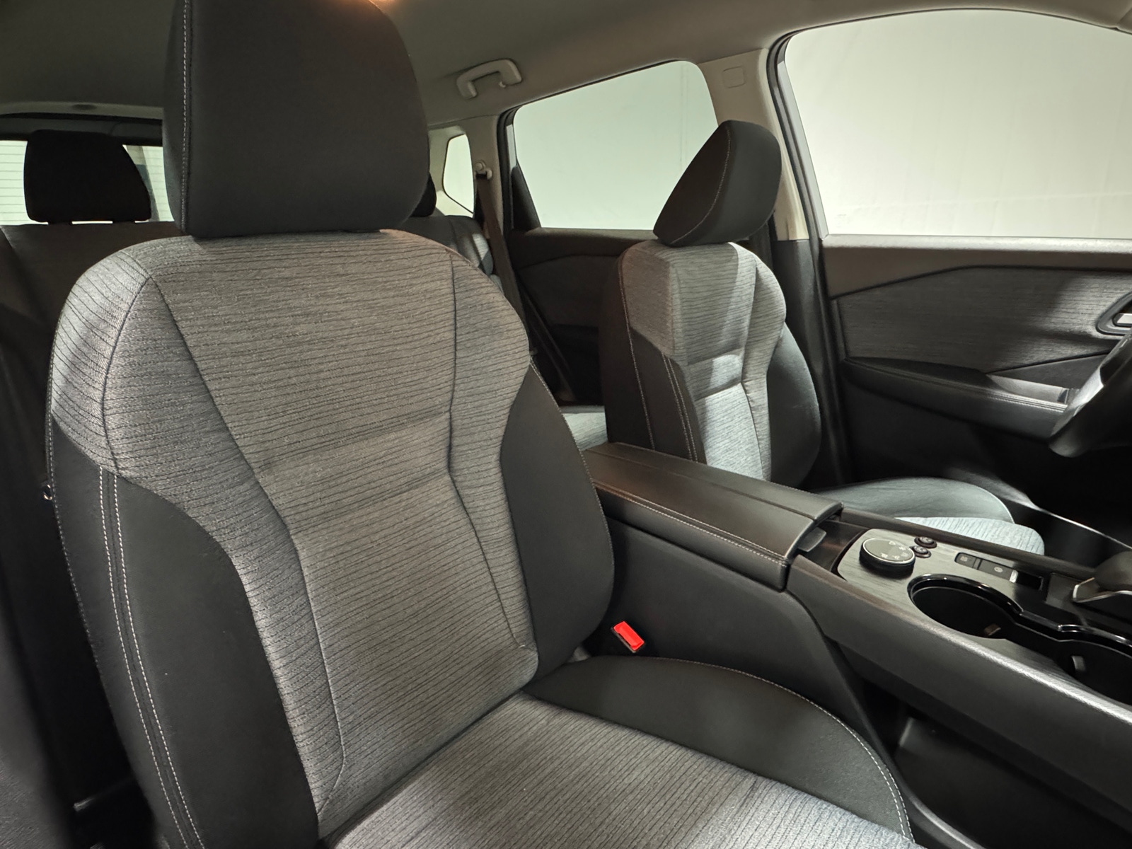 Thumbnail: 2021 Nissan Rogue - 2