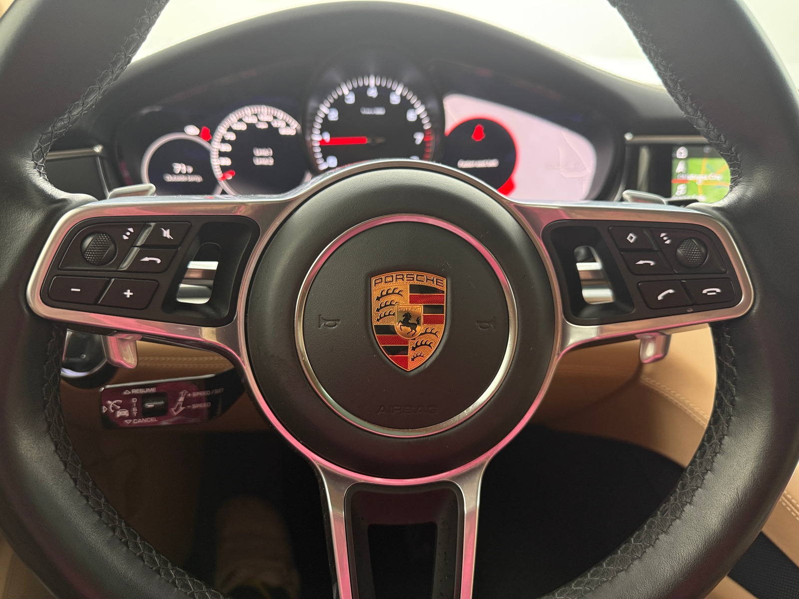 Thumbnail: 2018 Porsche Panamera - 4