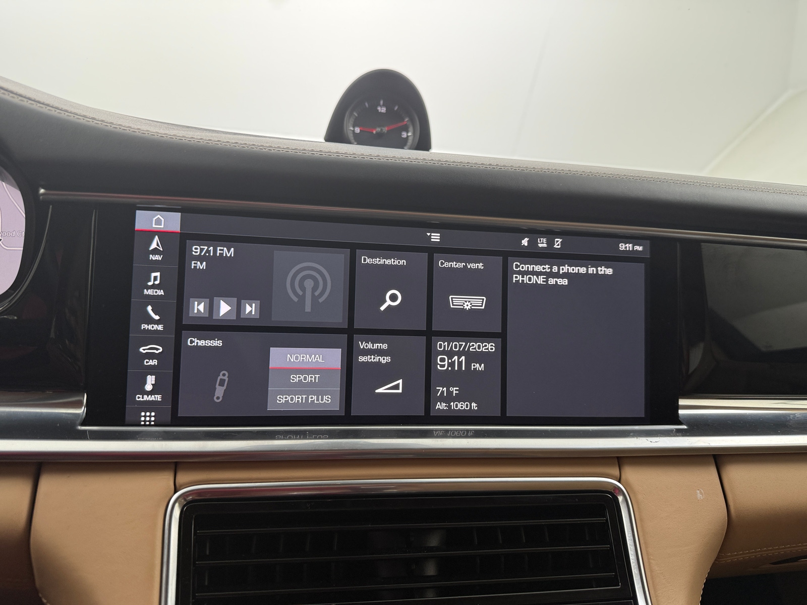 Thumbnail: 2018 Porsche Panamera - 3