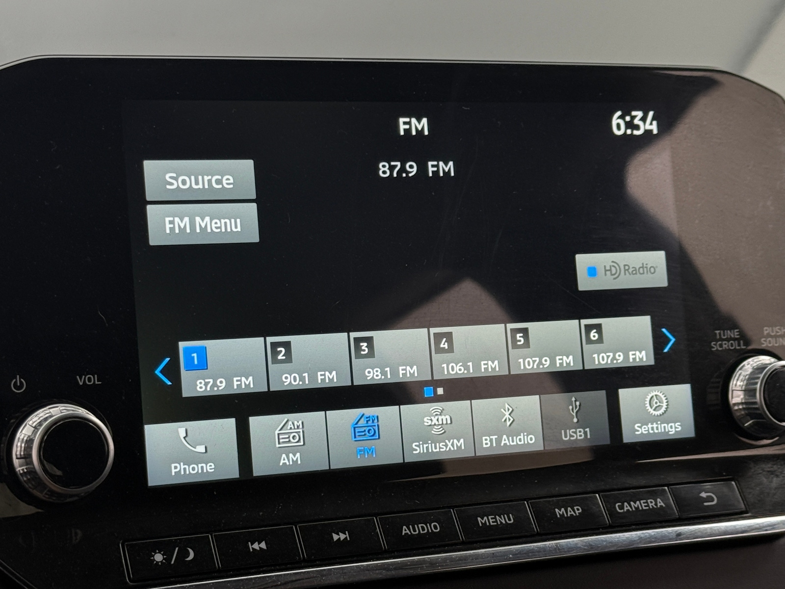 Thumbnail: 2023 Mitsubishi Outlander - 3