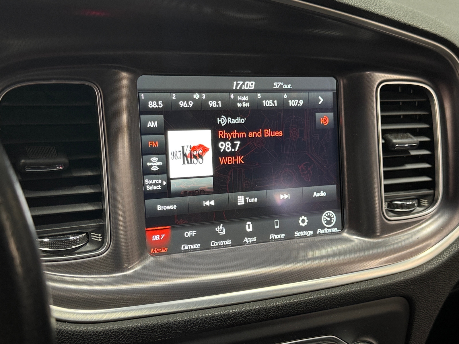 Thumbnail: 2020 Dodge Charger - 4