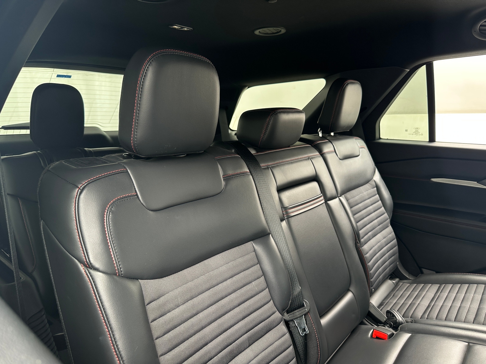 Thumbnail: 2025 Ford Explorer - 5