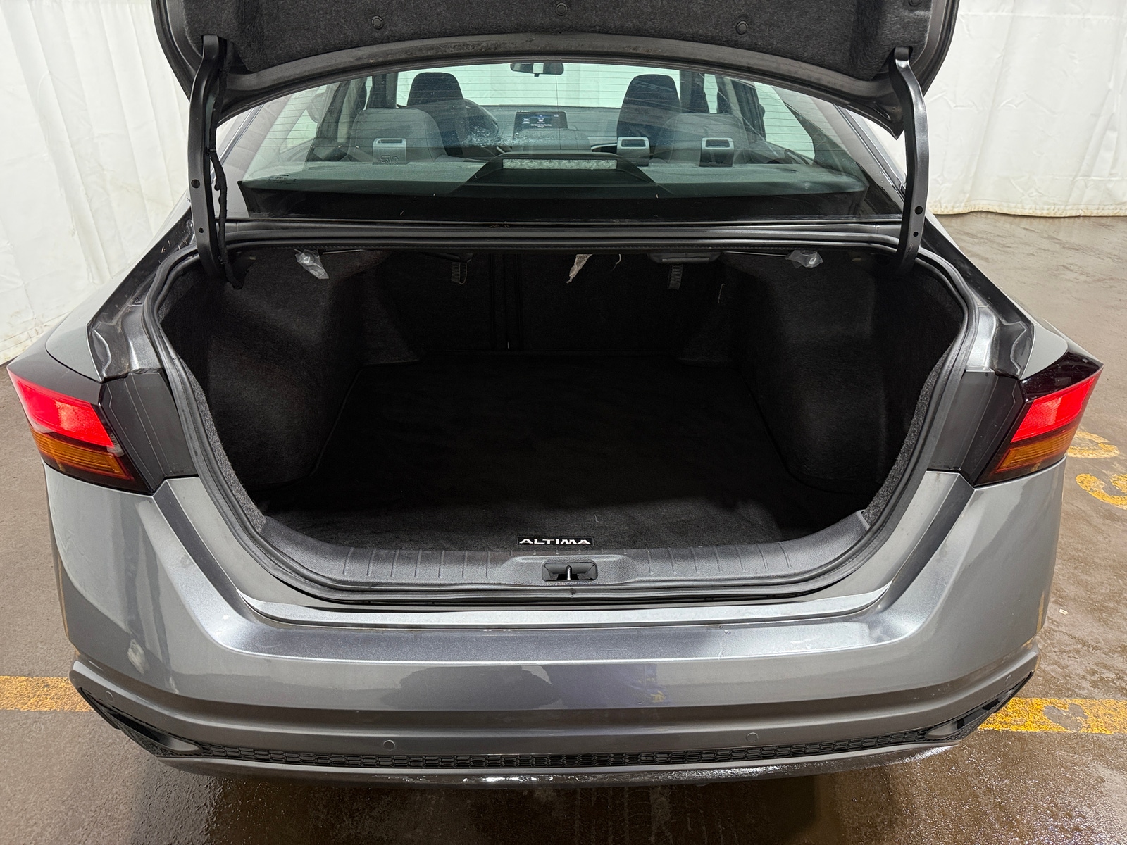 Thumbnail: 2023 Nissan Altima - 7