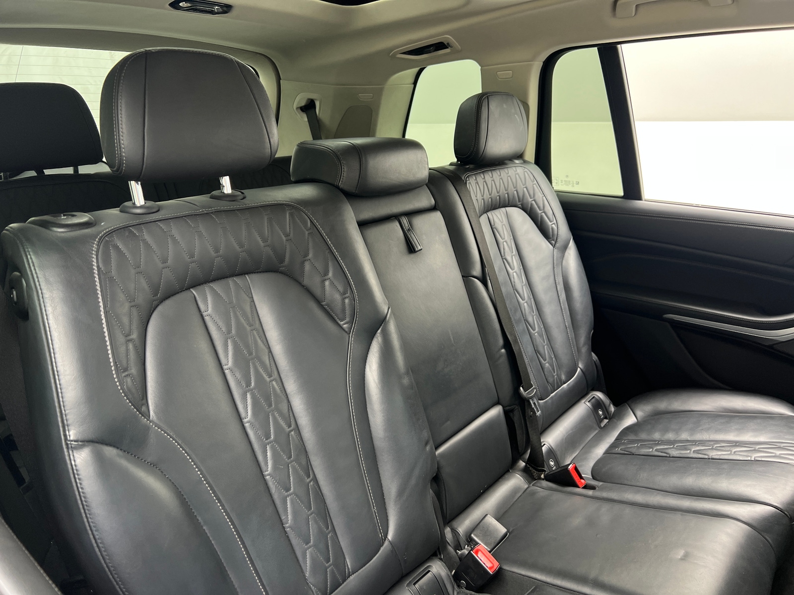 Thumbnail: 2023 BMW X7 - 5