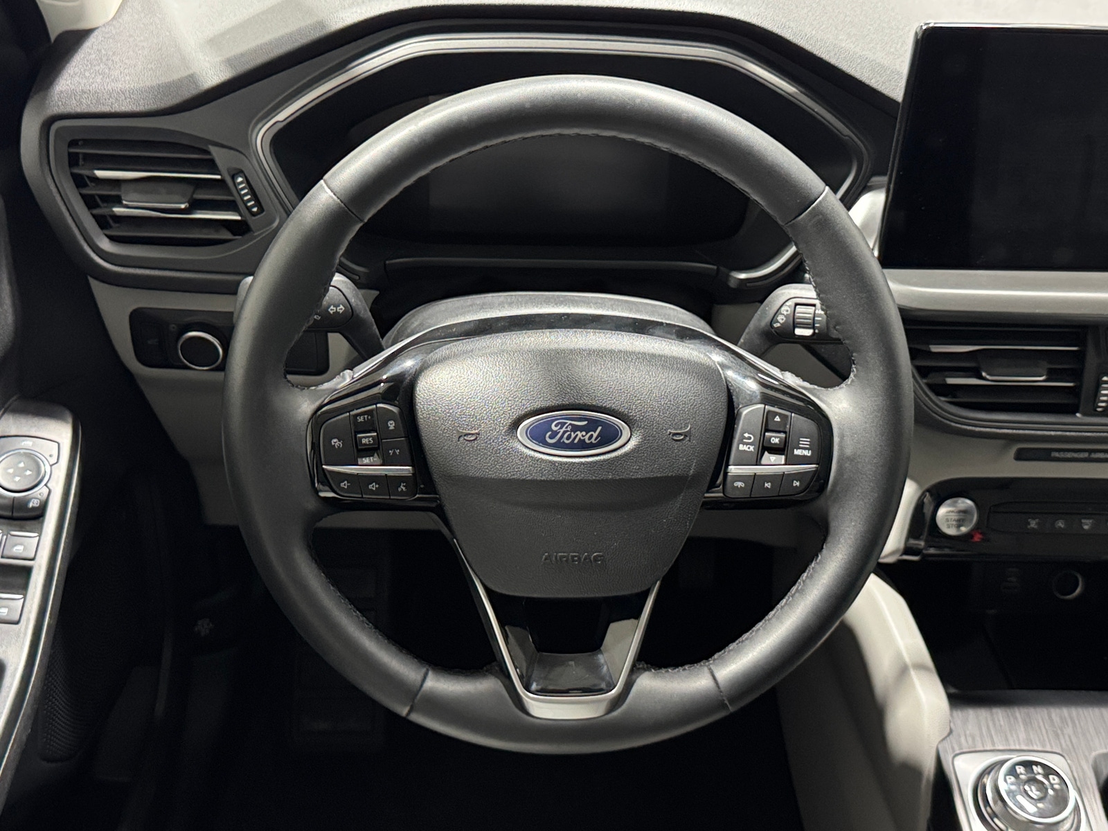 Thumbnail: 2023 Ford Escape - 5