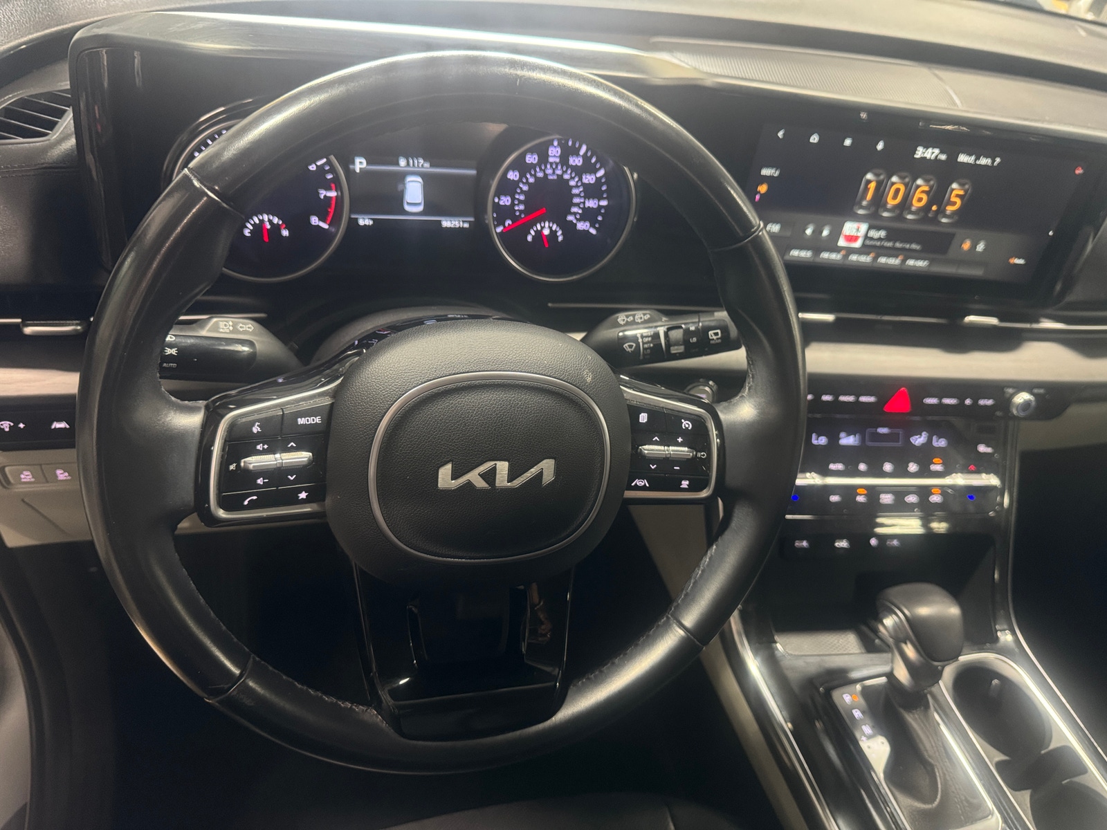 Thumbnail: 2022 Kia Carnival - 4