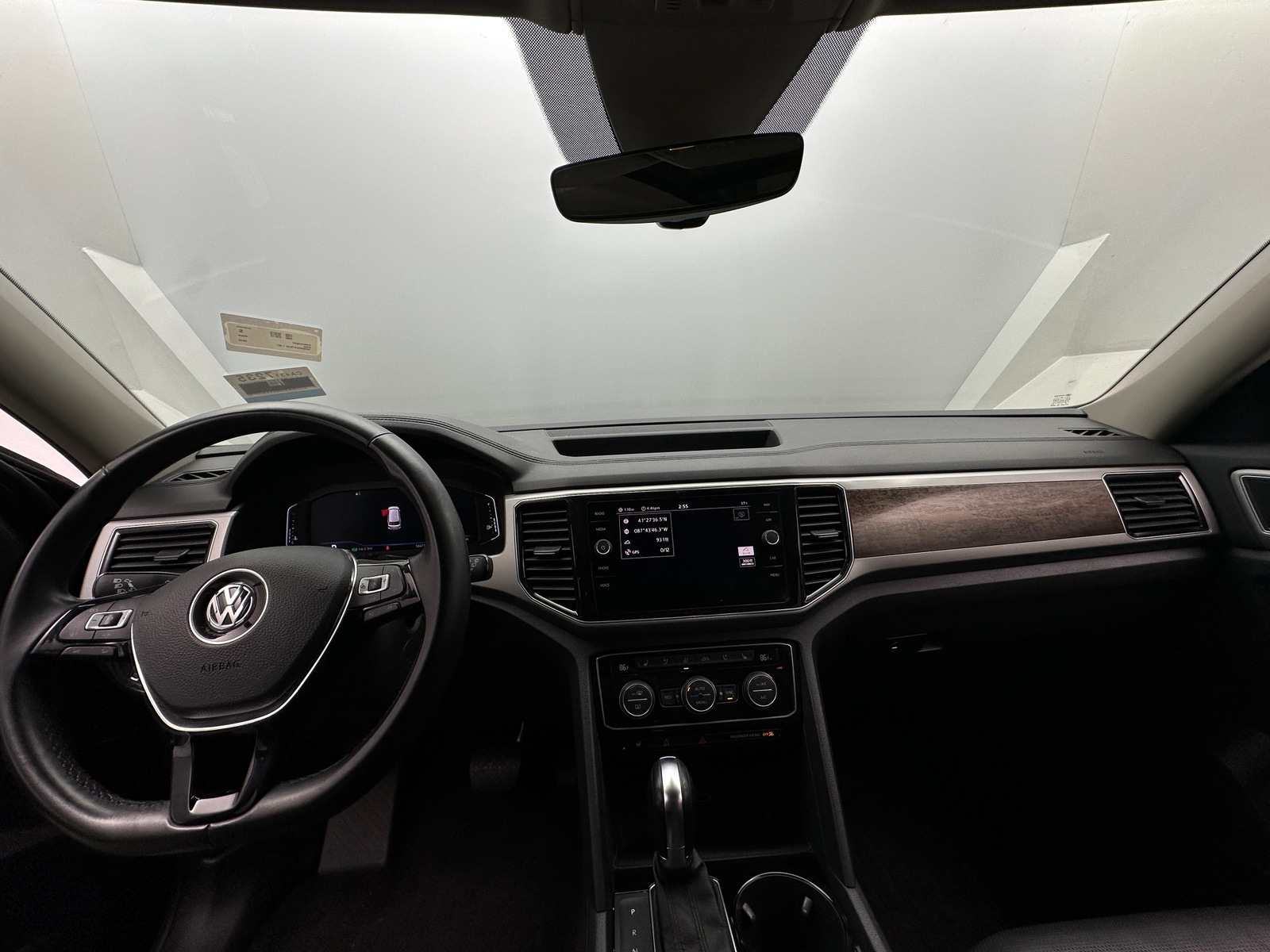 Thumbnail: 2019 Volkswagen Atlas - 2