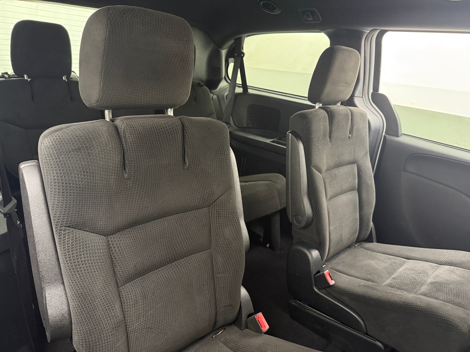 Thumbnail: 2017 Dodge Grand Caravan - 6