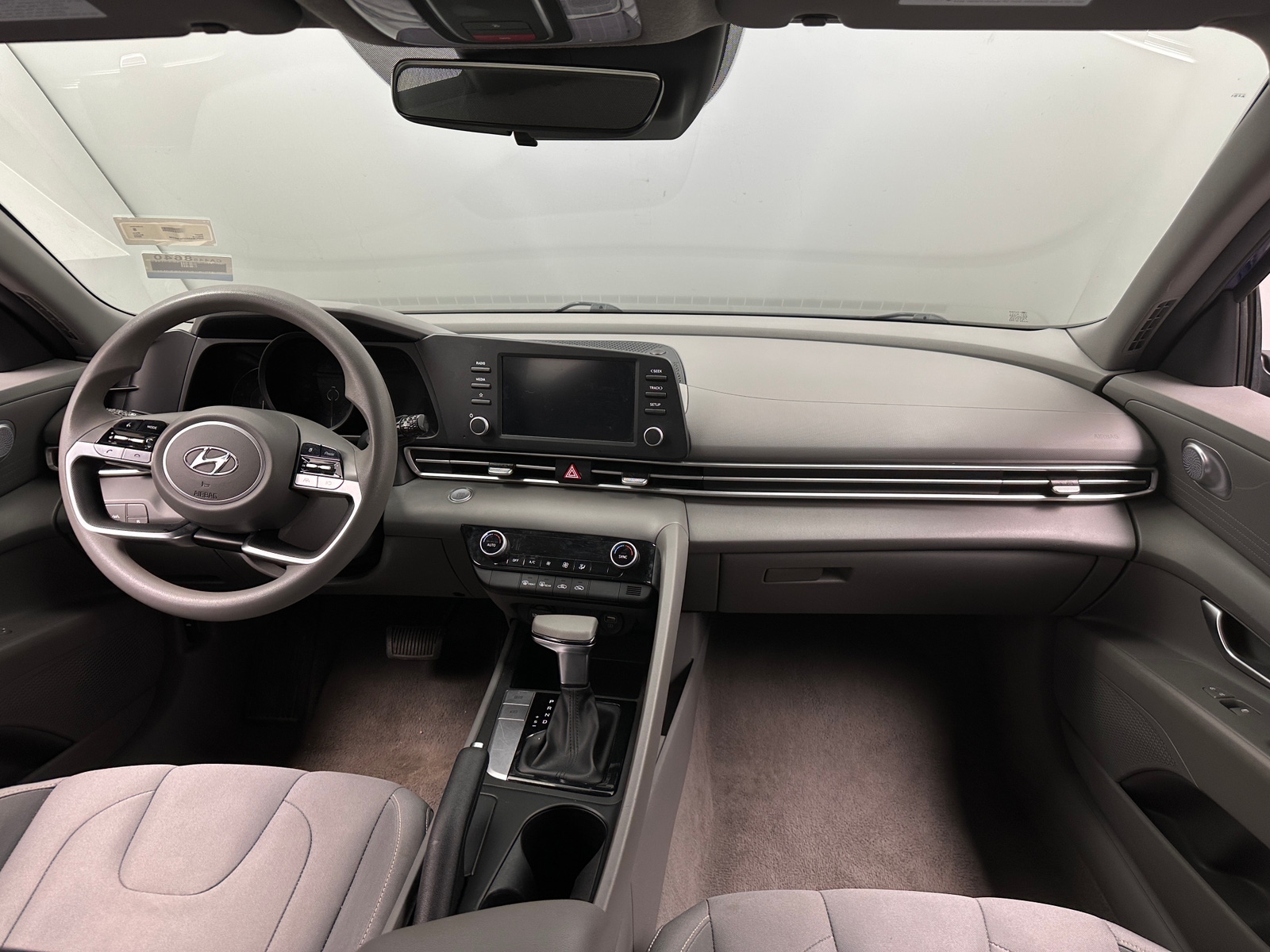 Thumbnail: 2023 Hyundai Elantra - 3