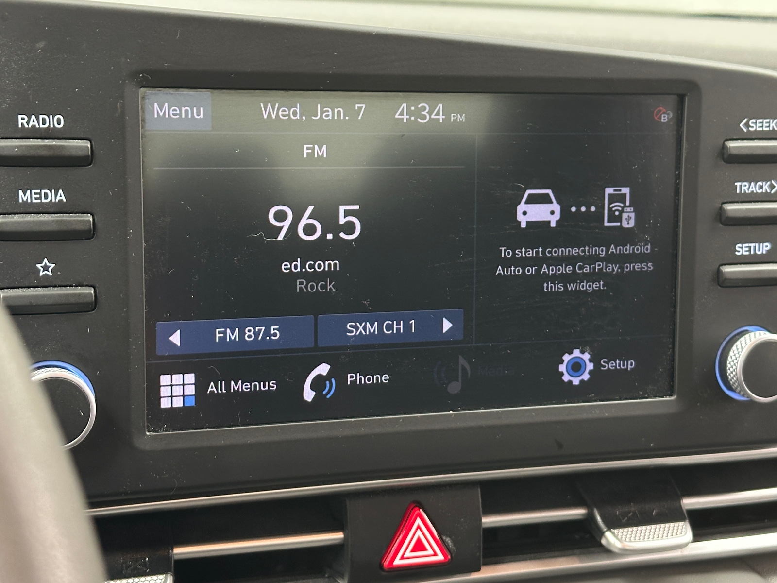 Thumbnail: 2023 Hyundai Elantra - 4