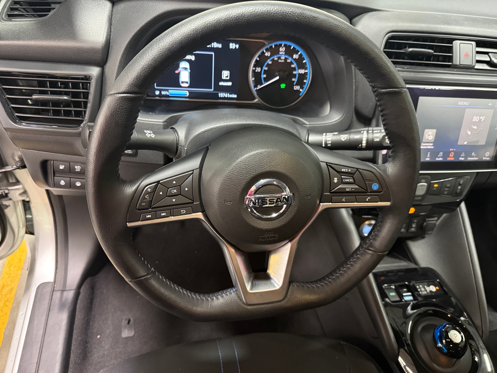 Thumbnail: 2022 Nissan Leaf - 5