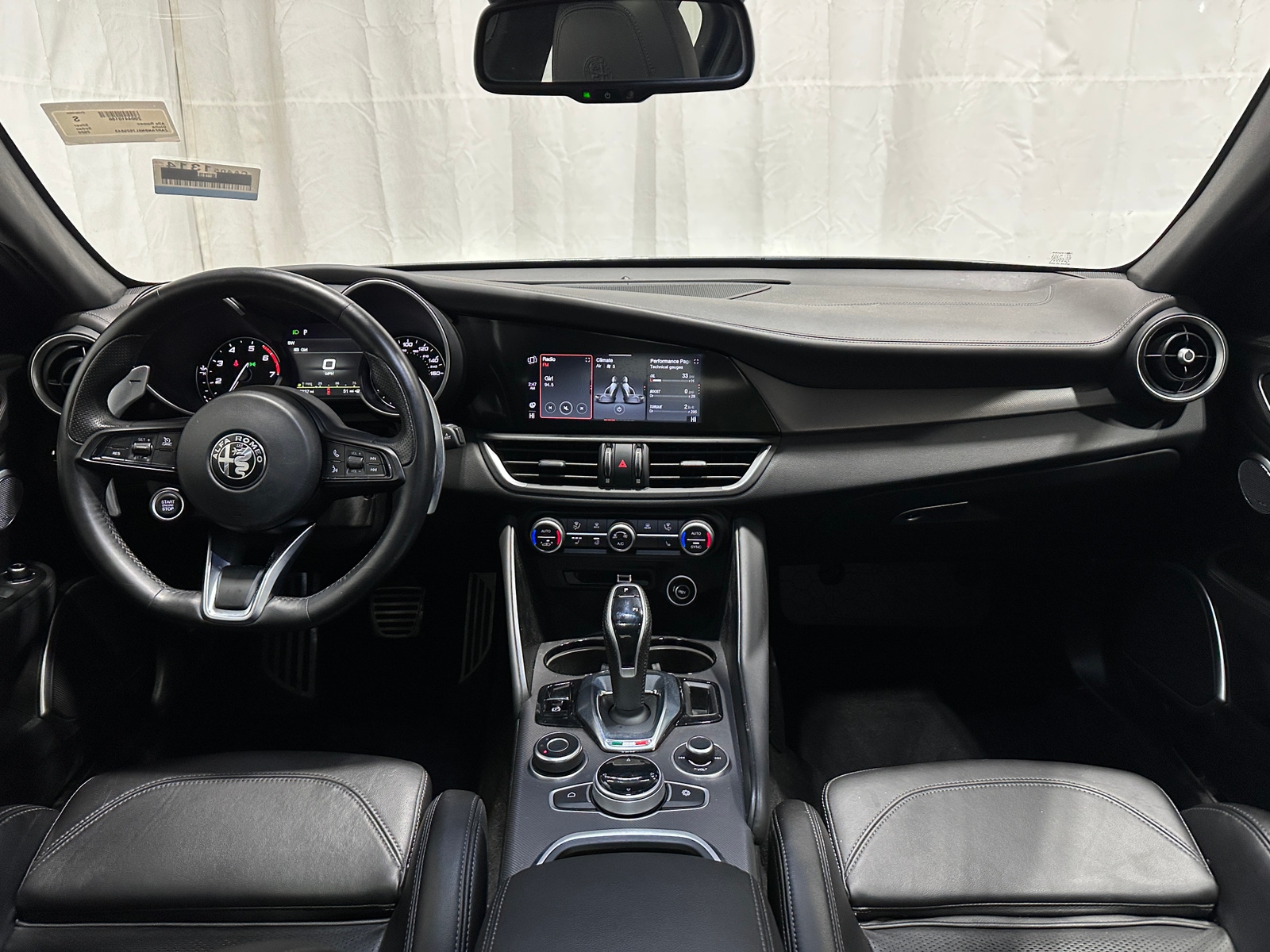 Thumbnail: 2020 Alfa Romeo Giulia - 2