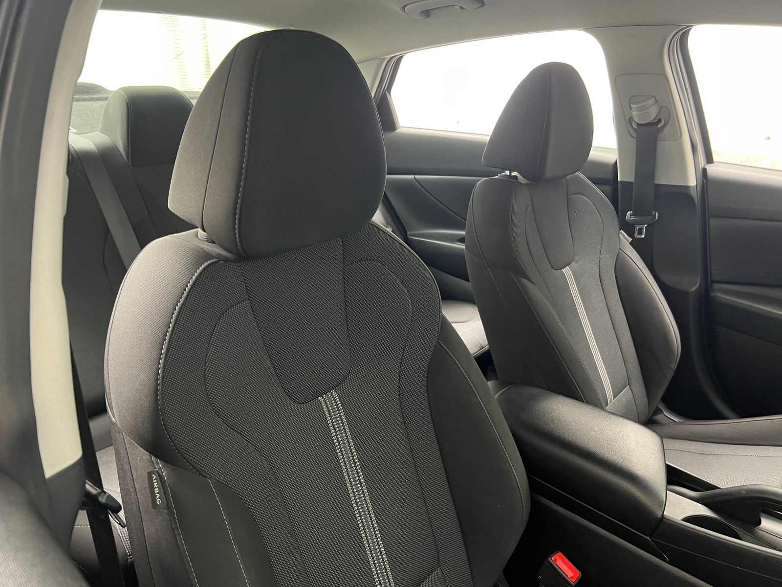 Thumbnail: 2021 Hyundai Elantra - 2