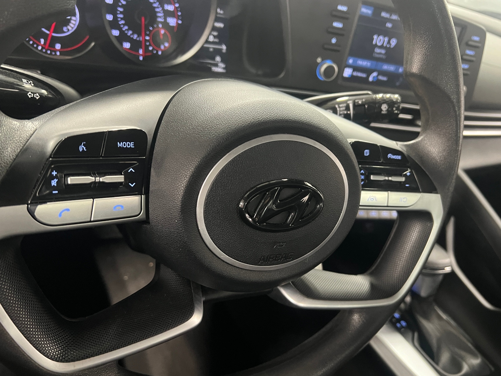 Thumbnail: 2021 Hyundai Elantra - 5