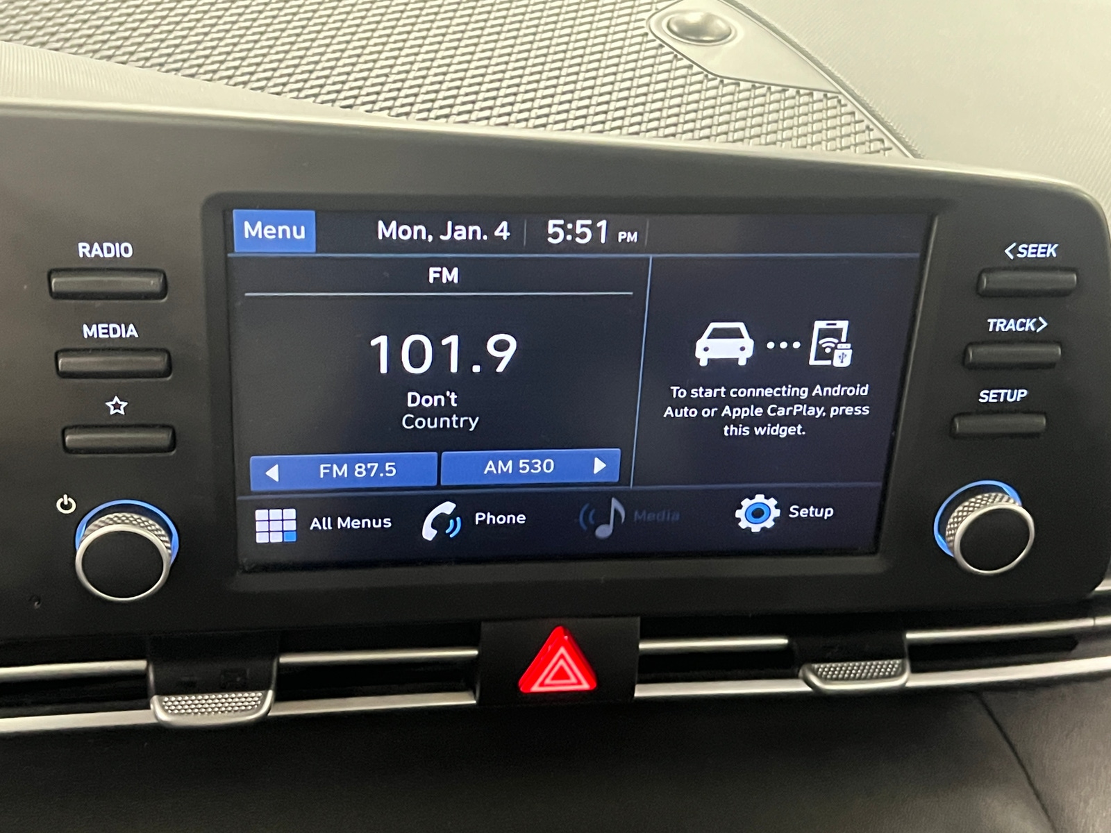 Thumbnail: 2021 Hyundai Elantra - 4