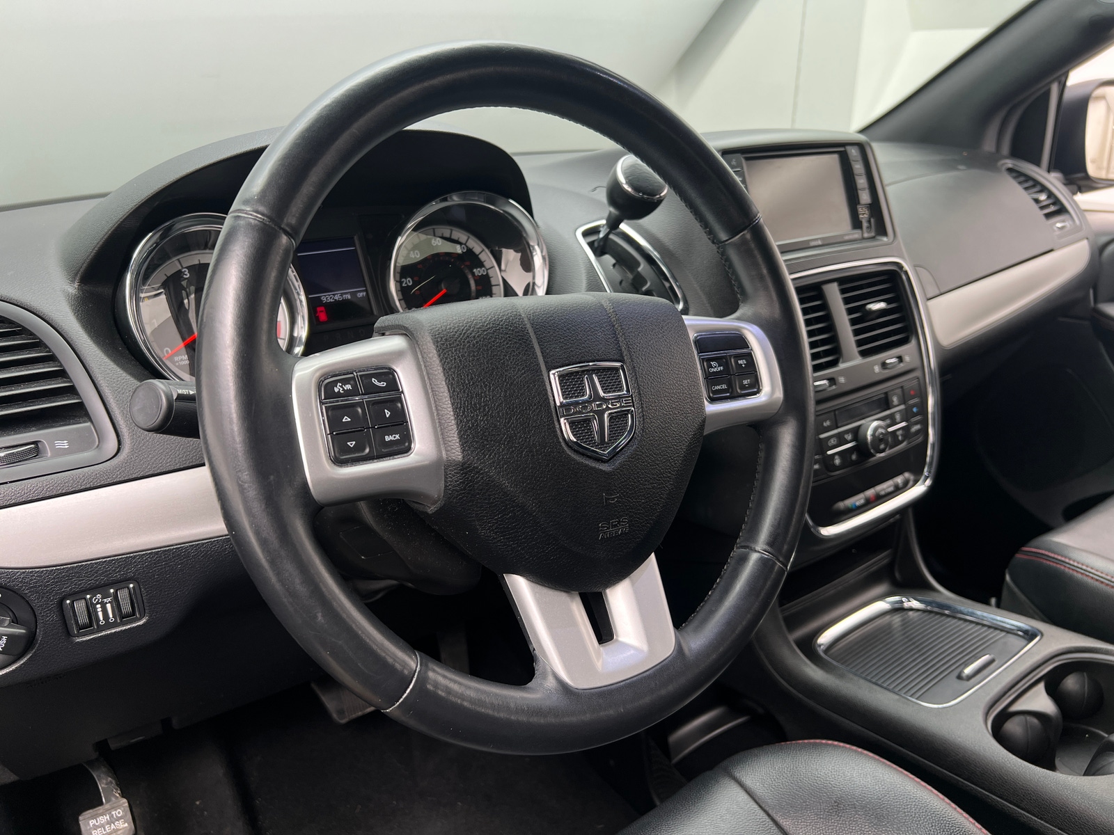 Thumbnail: 2018 Dodge Grand Caravan - 4