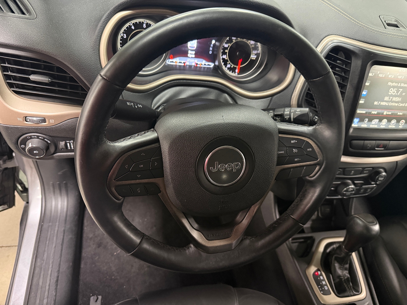 Thumbnail: 2018 Jeep Cherokee - 4